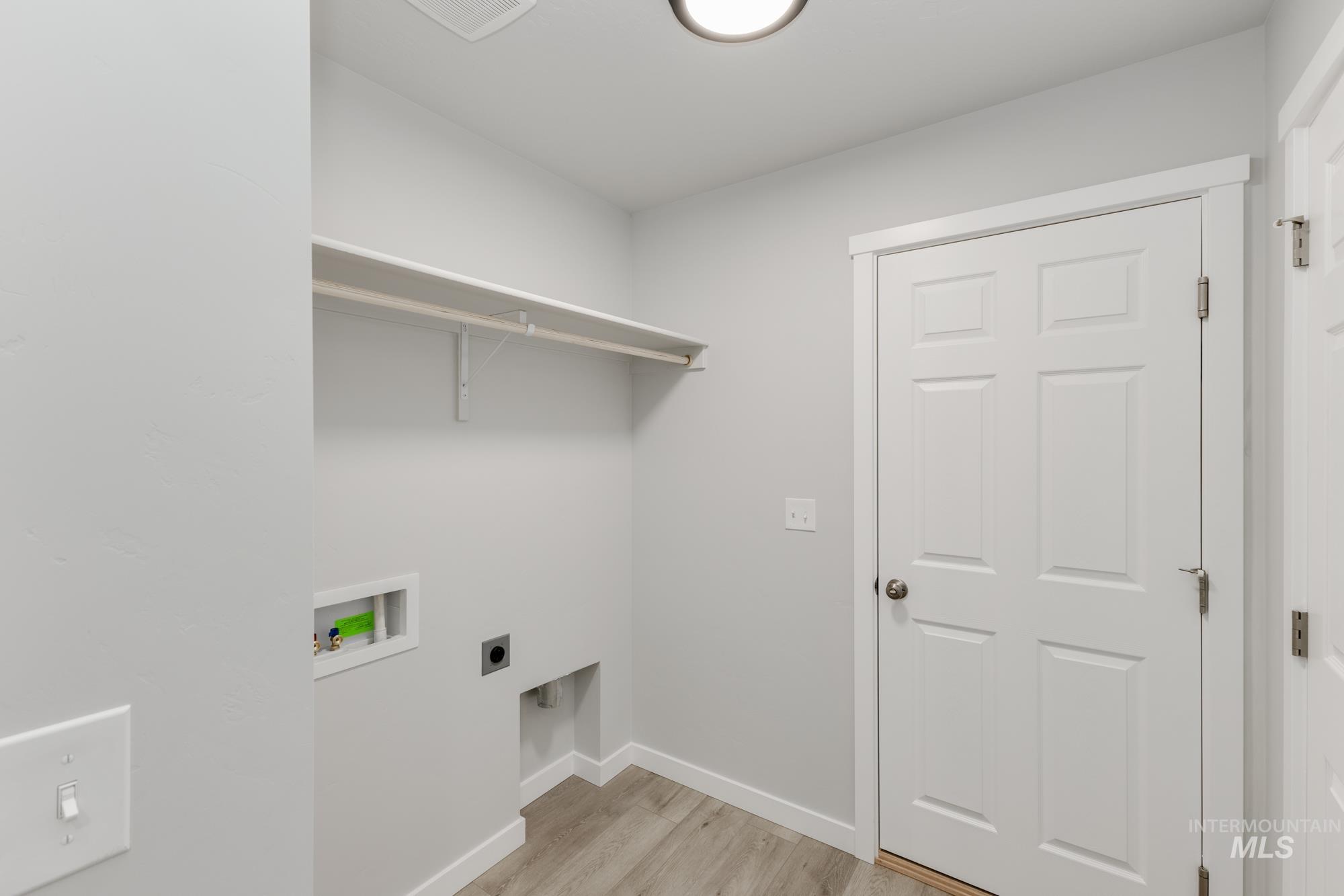 2310 W Penstemon St, Kuna, Idaho 83634, 3 Bedrooms, 2 Bathrooms, Residential For Sale, Price $380,990,MLS 98966413