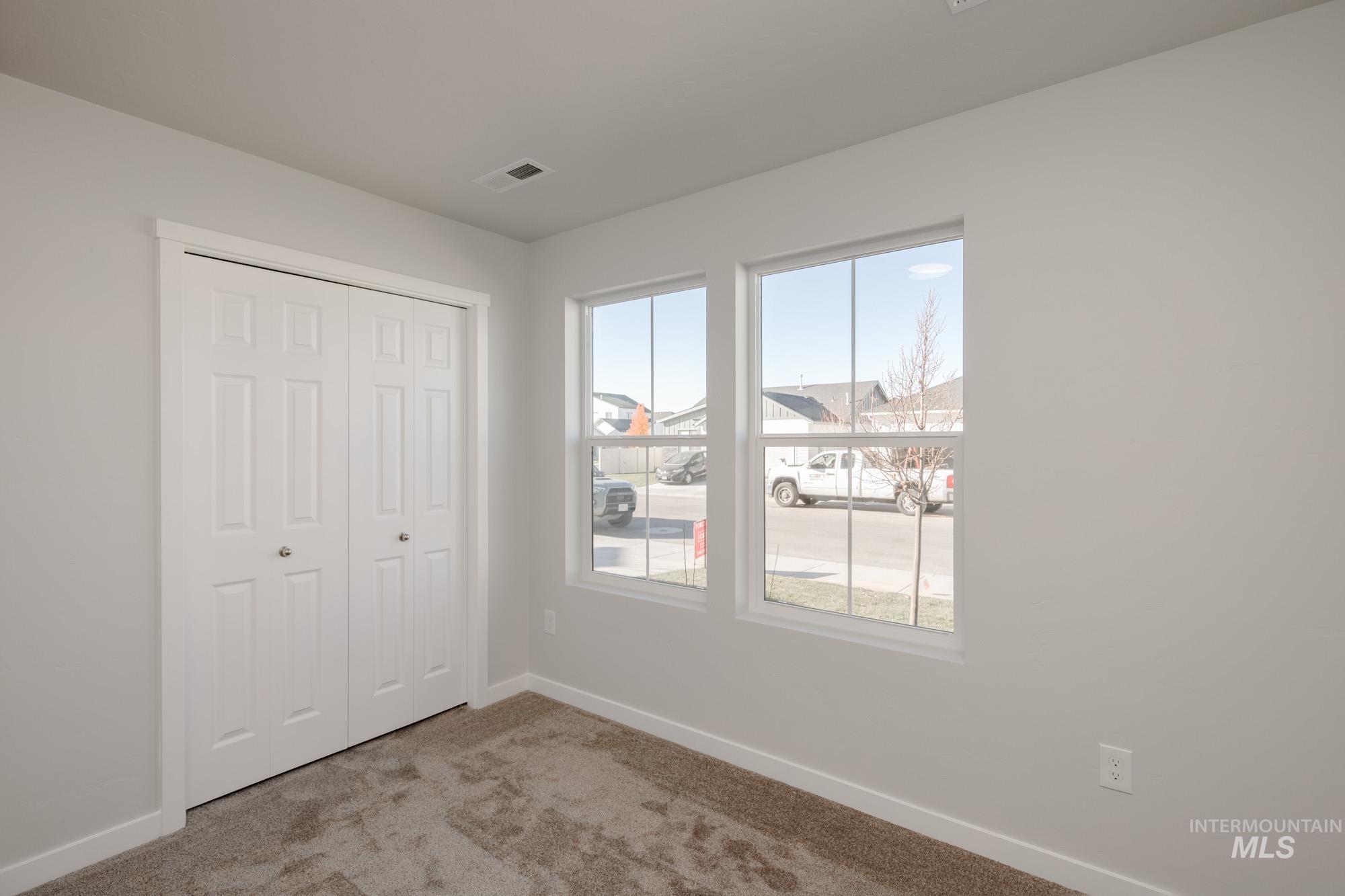 298 N Meadowsweet Ave, Kuna, Idaho 83634, 3 Bedrooms, 2 Bathrooms, Residential For Sale, Price $390,990,MLS 98966416