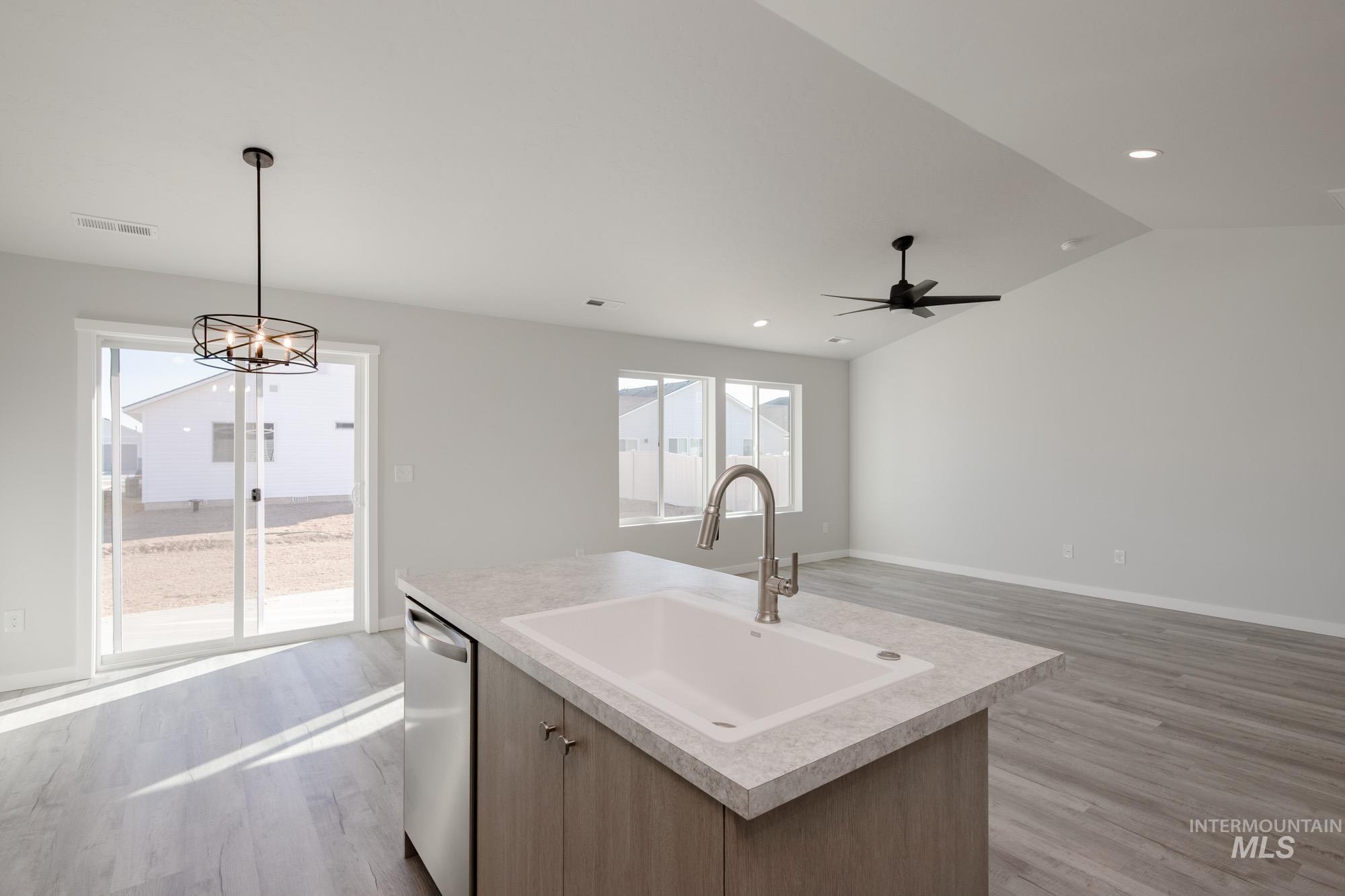 298 N Meadowsweet Ave, Kuna, Idaho 83634, 3 Bedrooms, 2 Bathrooms, Residential For Sale, Price $390,990,MLS 98966416