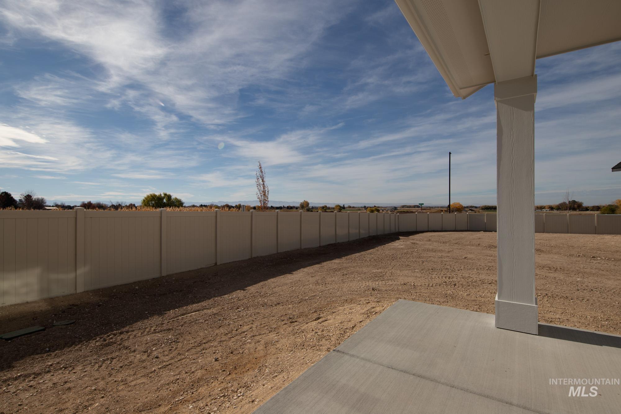 3941 W Maypearl St, Meridian, Idaho 83642, 4 Bedrooms, 2.5 Bathrooms, Residential For Sale, Price $614,990,MLS 98966417