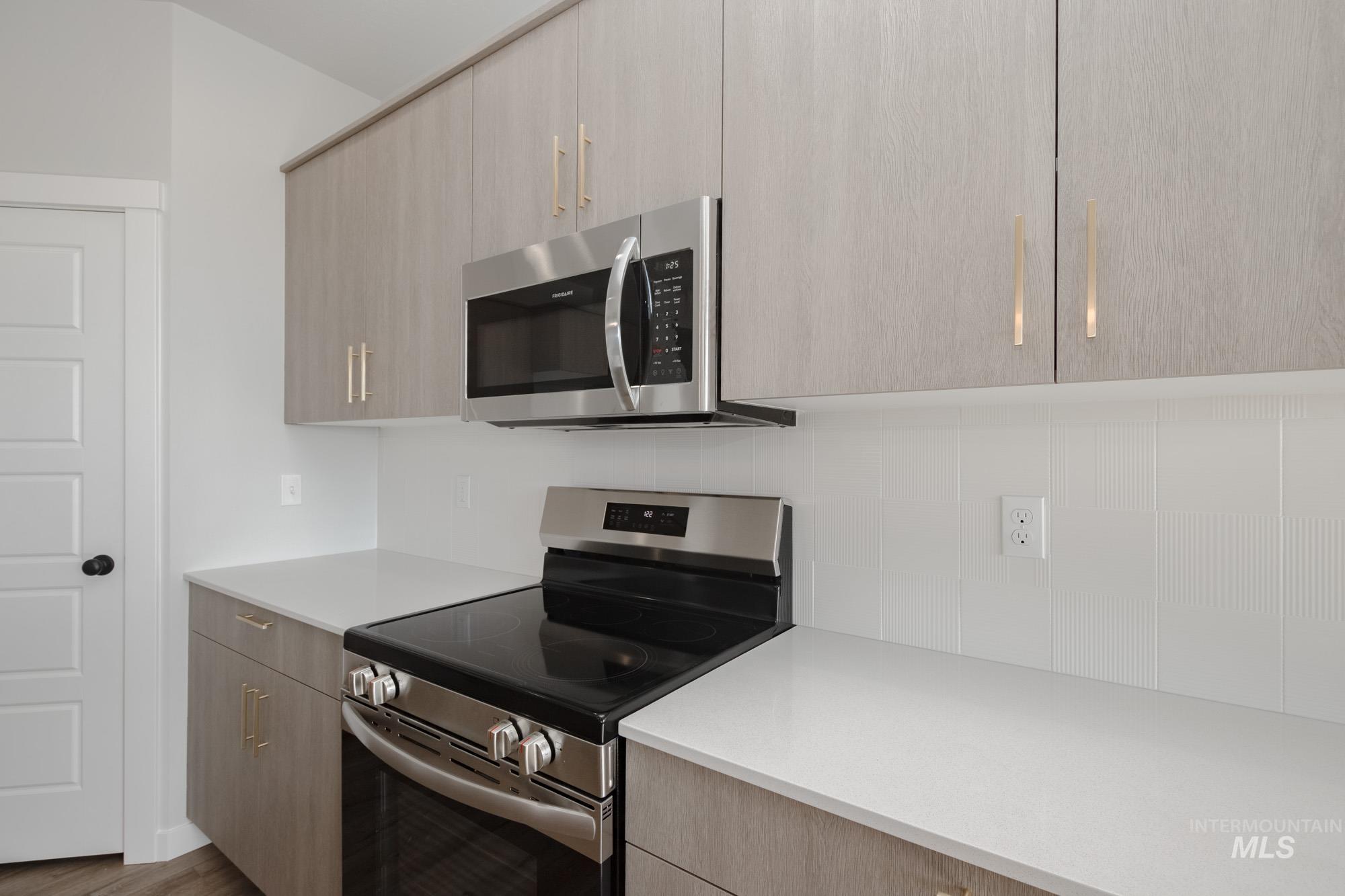 3941 W Maypearl St, Meridian, Idaho 83642, 4 Bedrooms, 2.5 Bathrooms, Residential For Sale, Price $614,990,MLS 98966417