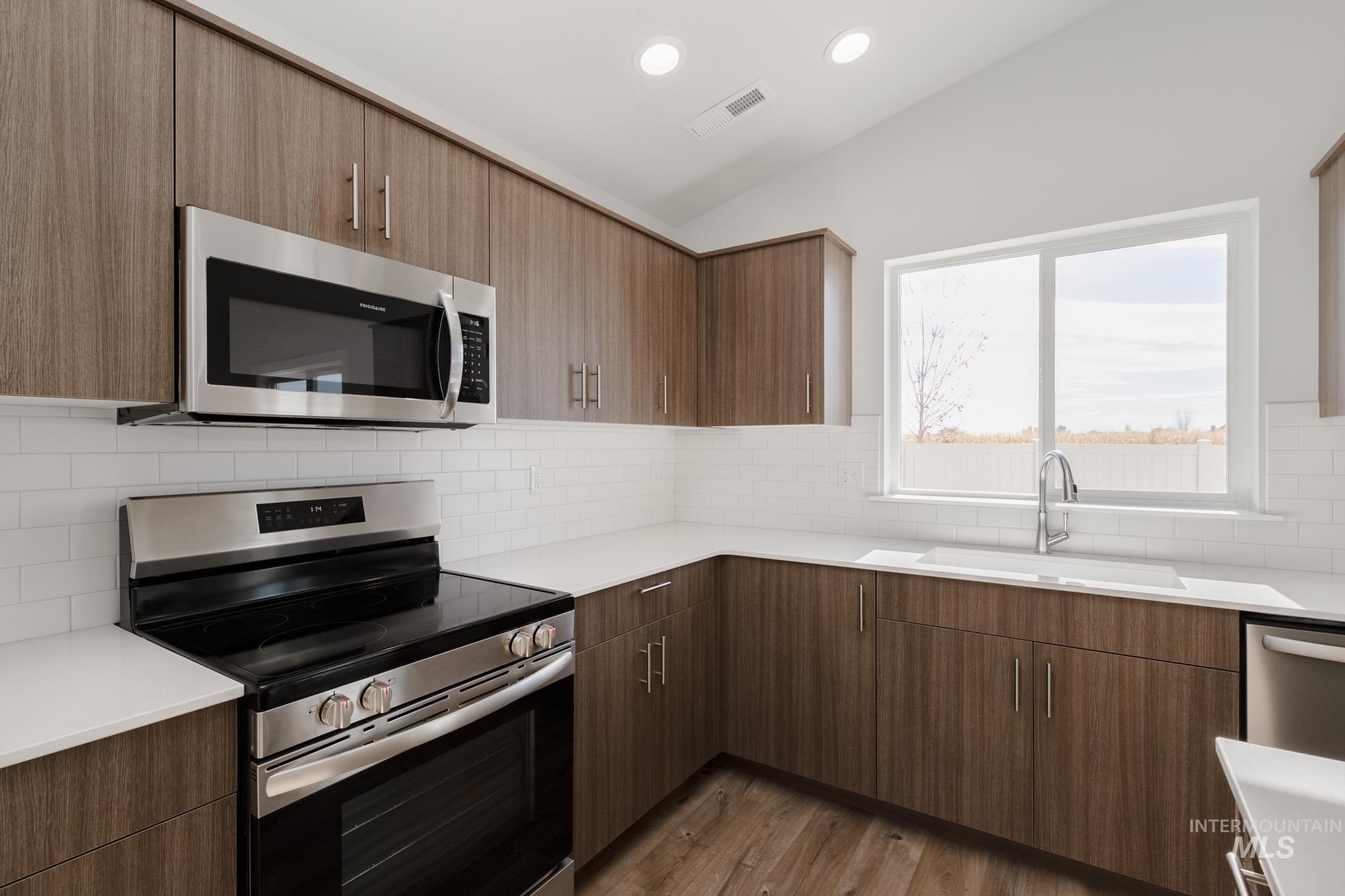 3849 W Maypearl St, Meridian, Idaho 83642, 4 Bedrooms, 2 Bathrooms, Residential For Sale, Price $464,990,MLS 98966419