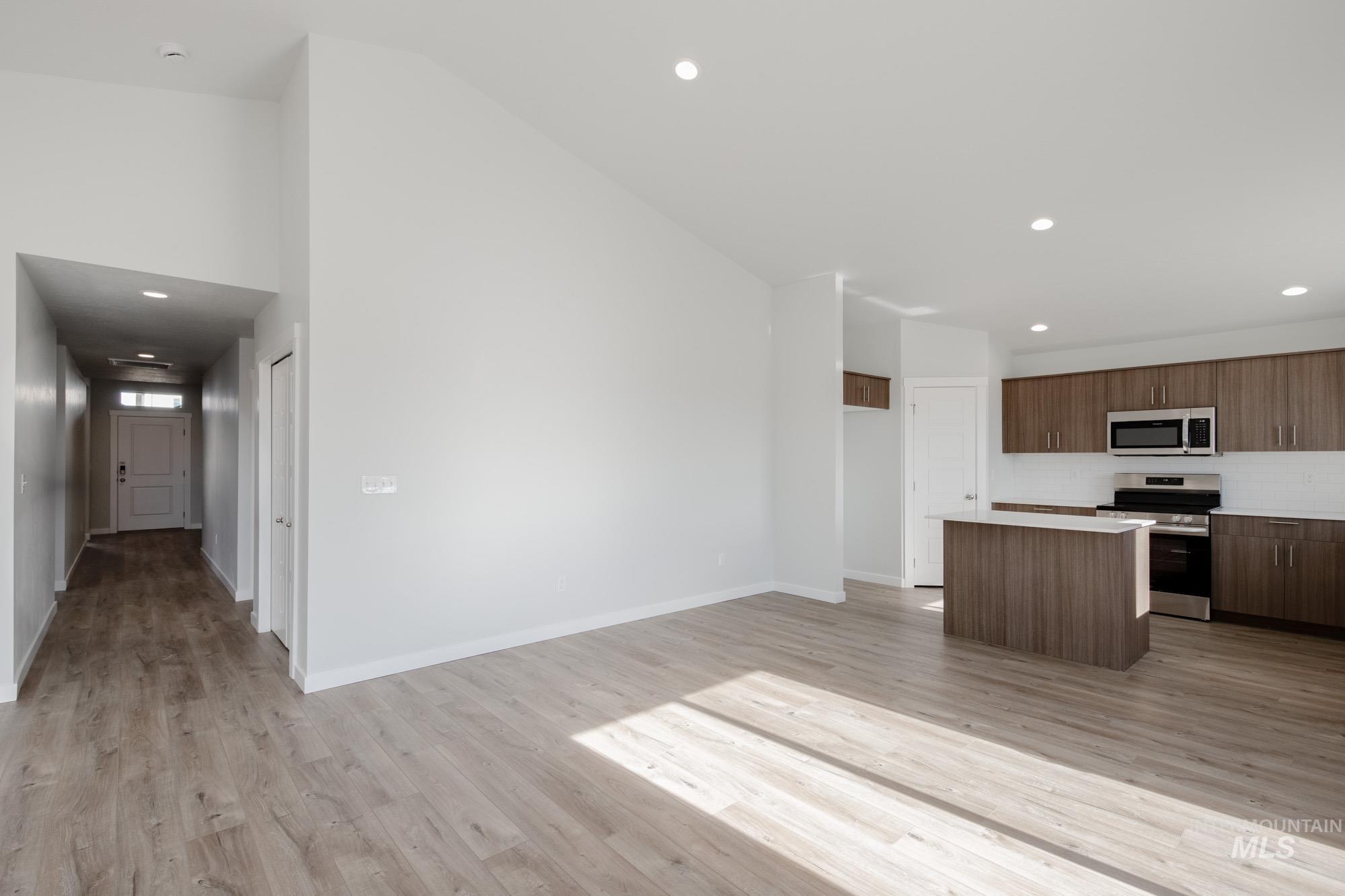 3849 W Maypearl St, Meridian, Idaho 83642, 4 Bedrooms, 2 Bathrooms, Residential For Sale, Price $464,990,MLS 98966419