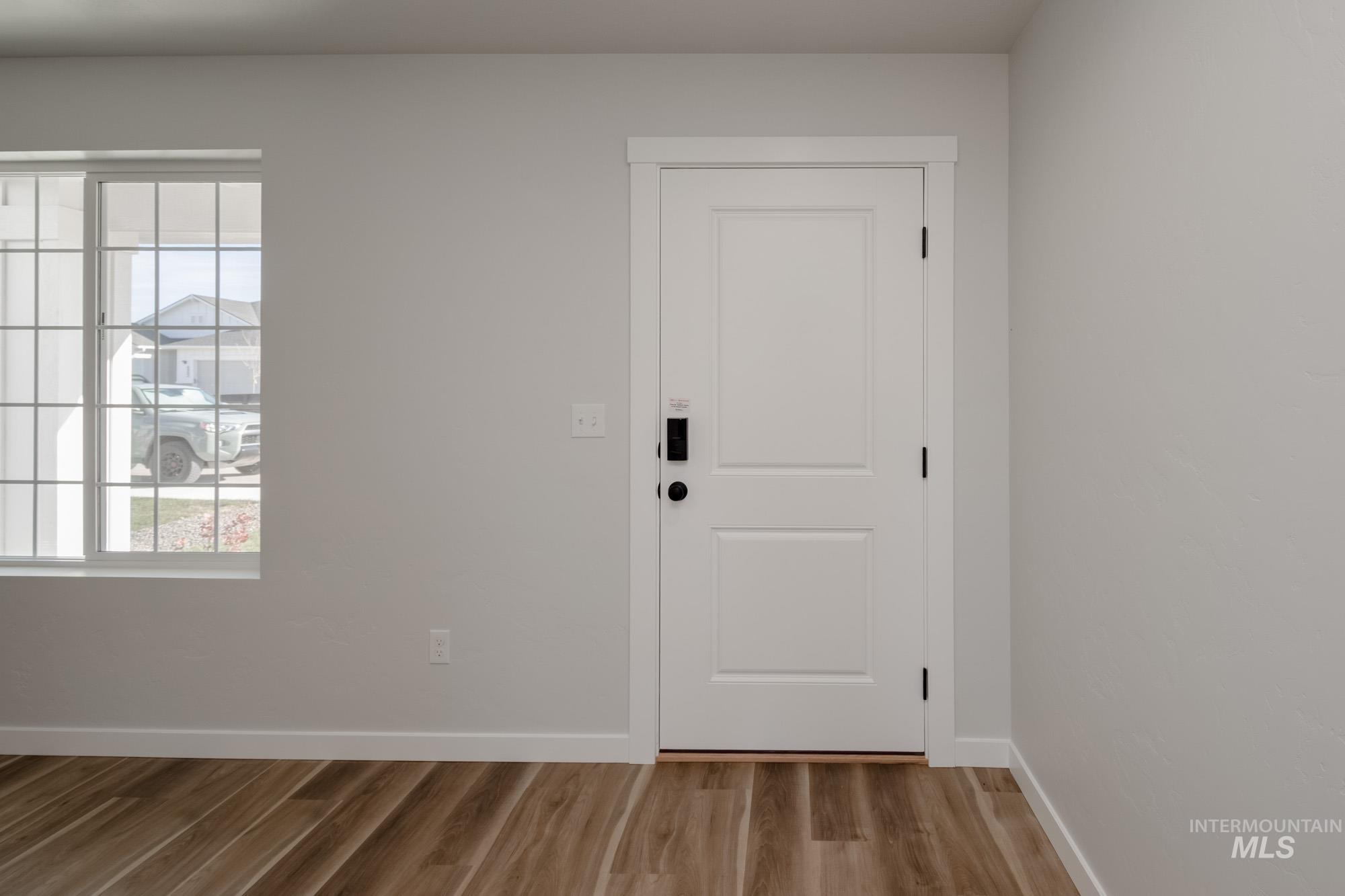 7031 S Old Farm Ave, Meridian, Idaho 83642, 5 Bedrooms, 3 Bathrooms, Residential For Sale, Price $514,990,MLS 98966421