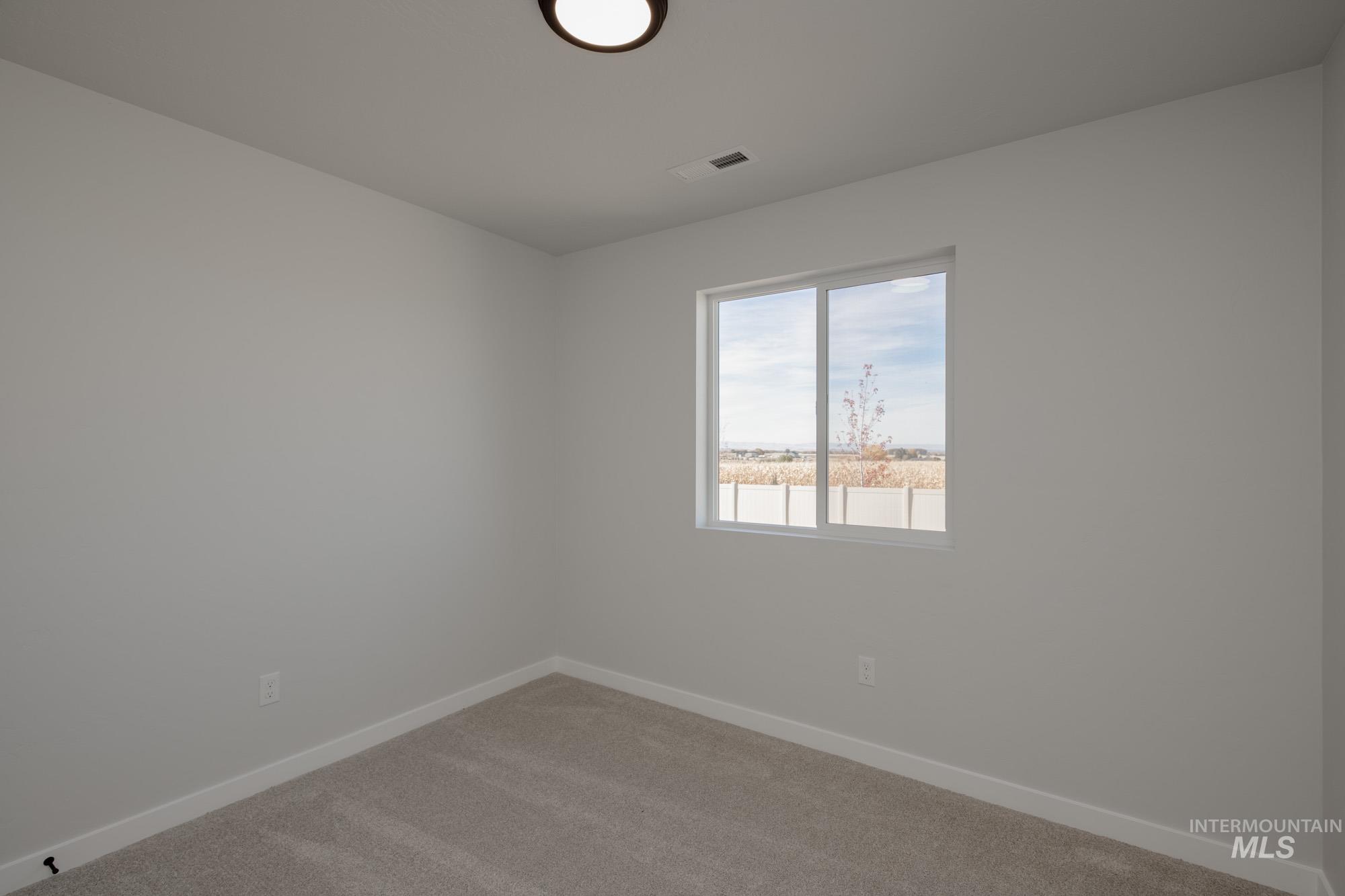 7031 S Old Farm Ave, Meridian, Idaho 83642, 5 Bedrooms, 3 Bathrooms, Residential For Sale, Price $514,990,MLS 98966421