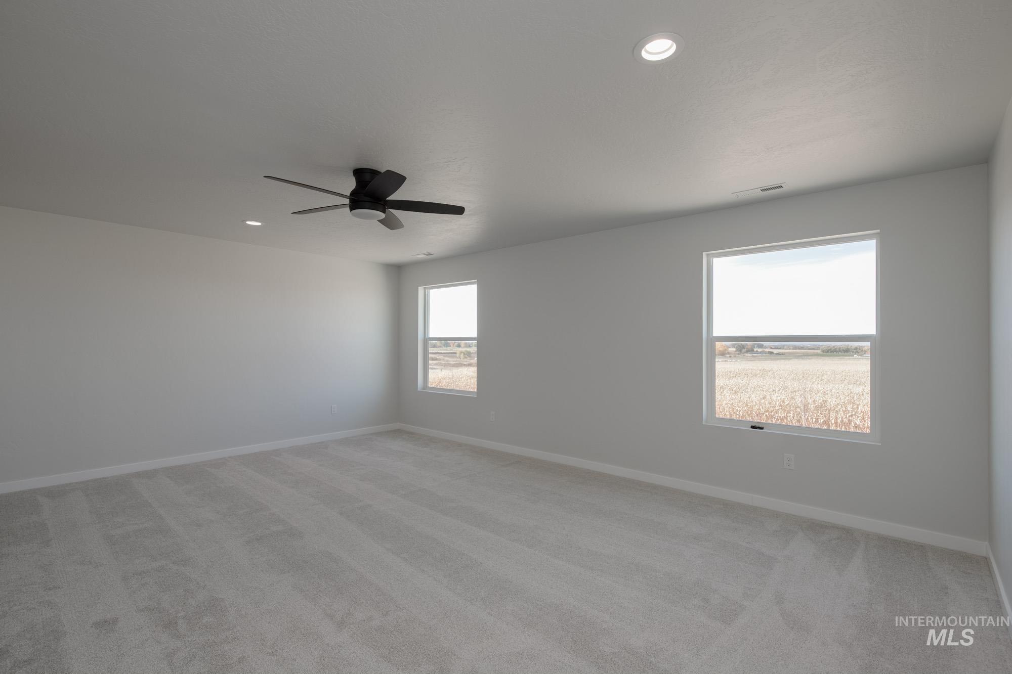 7031 S Old Farm Ave, Meridian, Idaho 83642, 5 Bedrooms, 3 Bathrooms, Residential For Sale, Price $514,990,MLS 98966421