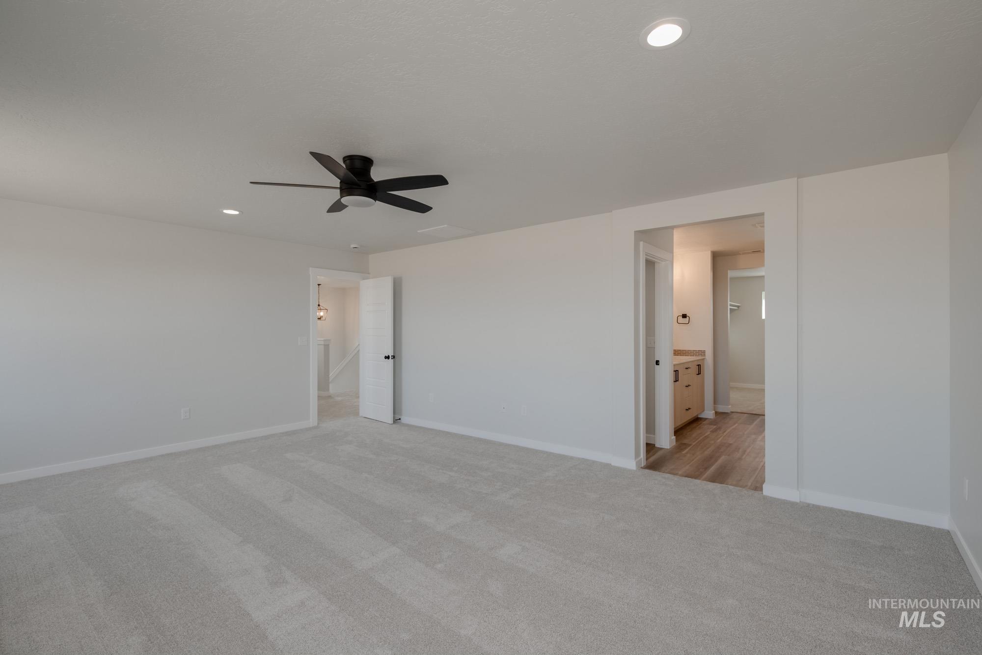 7031 S Old Farm Ave, Meridian, Idaho 83642, 5 Bedrooms, 3 Bathrooms, Residential For Sale, Price $514,990,MLS 98966421