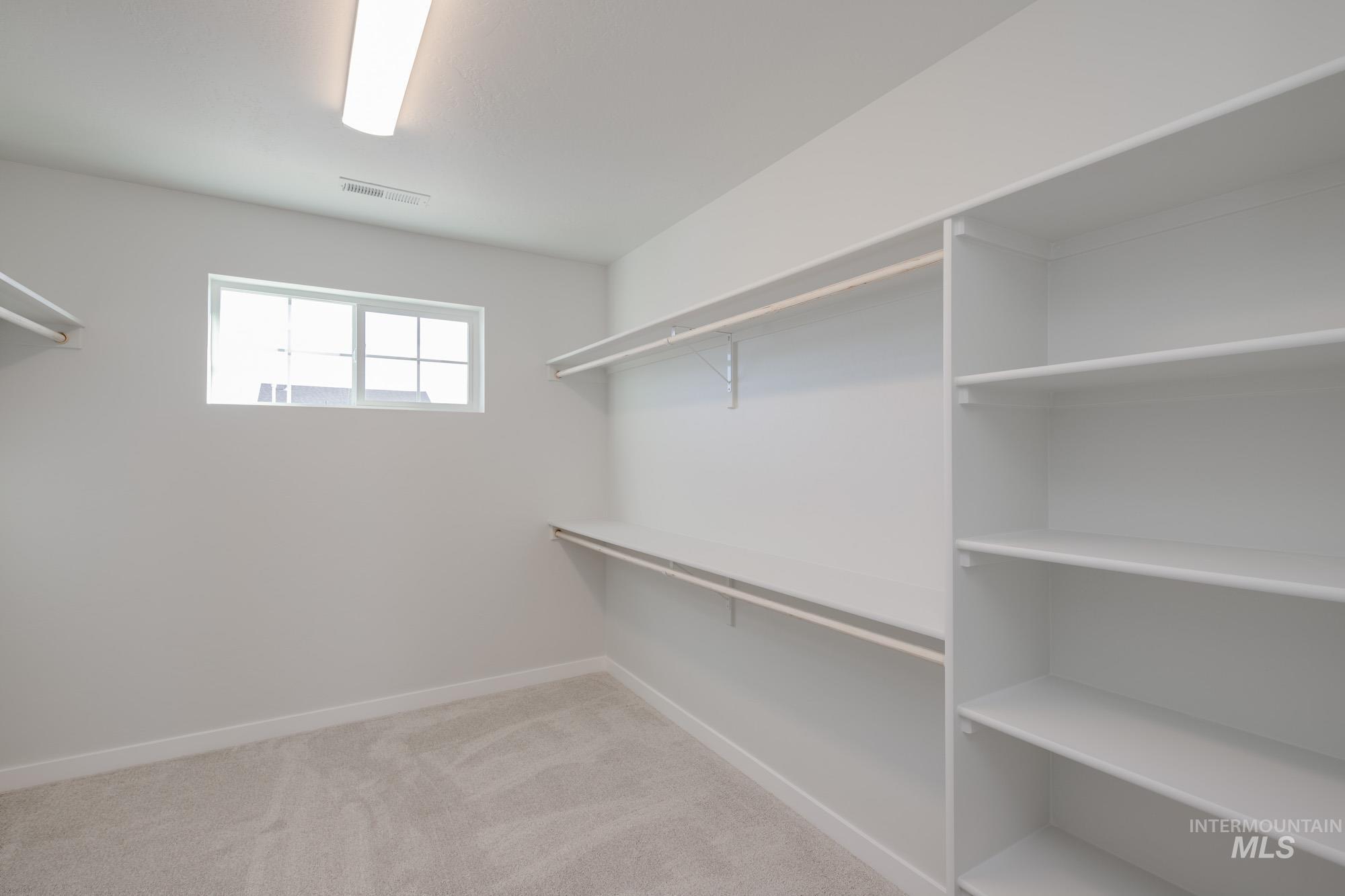 7031 S Old Farm Ave, Meridian, Idaho 83642, 5 Bedrooms, 3 Bathrooms, Residential For Sale, Price $514,990,MLS 98966421