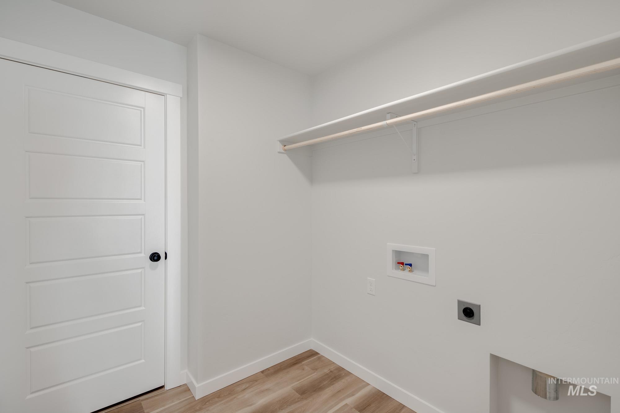 7031 S Old Farm Ave, Meridian, Idaho 83642, 5 Bedrooms, 3 Bathrooms, Residential For Sale, Price $514,990,MLS 98966421