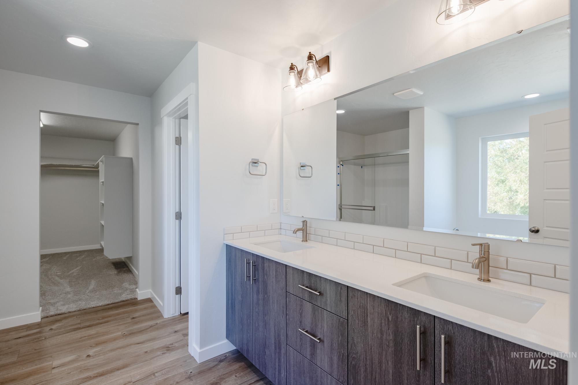 5304 Castleton Ave, Nampa, Idaho 83686, 4 Bedrooms, 2.5 Bathrooms, Residential For Sale, Price $559,990,MLS 98966424