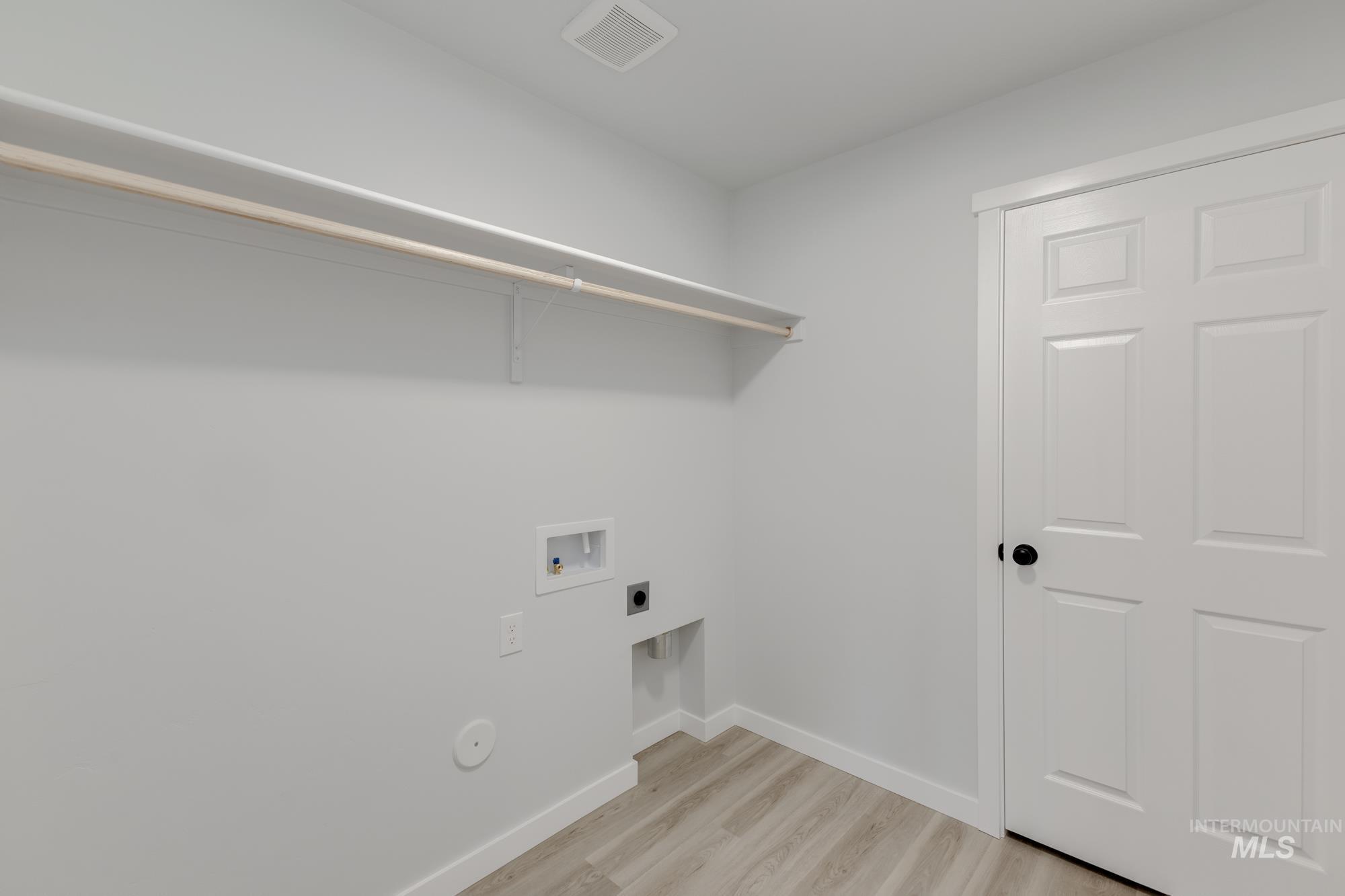 3422 E Red Maple Ct, Nampa, Idaho 83686, 4 Bedrooms, 2 Bathrooms, Residential For Sale, Price $429,990,MLS 98966425