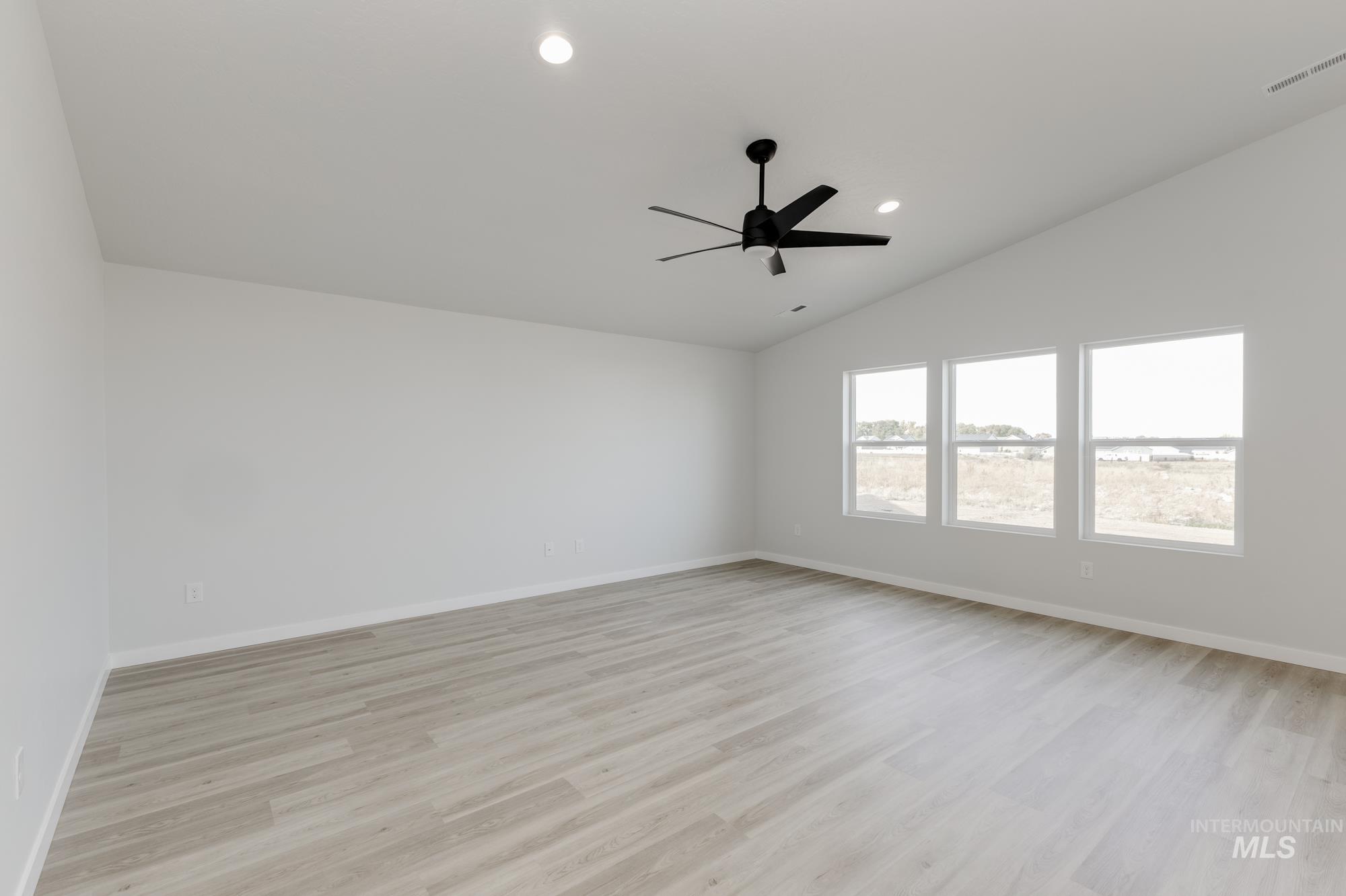 3422 E Red Maple Ct, Nampa, Idaho 83686, 4 Bedrooms, 2 Bathrooms, Residential For Sale, Price $429,990,MLS 98966425