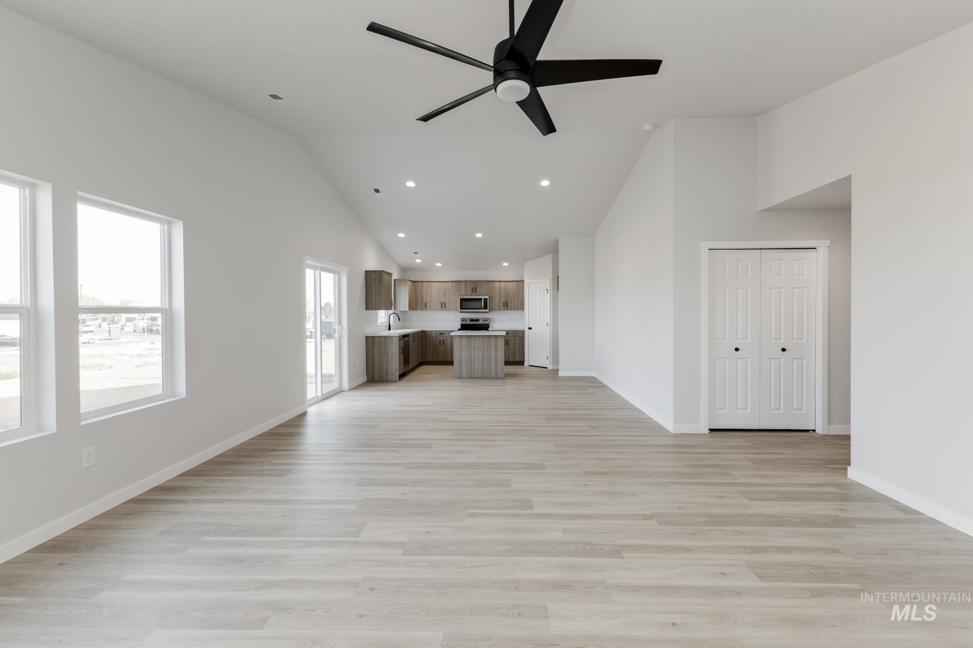 3422 E Red Maple Ct, Nampa, Idaho 83686, 4 Bedrooms, 2 Bathrooms, Residential For Sale, Price $429,990,MLS 98966425