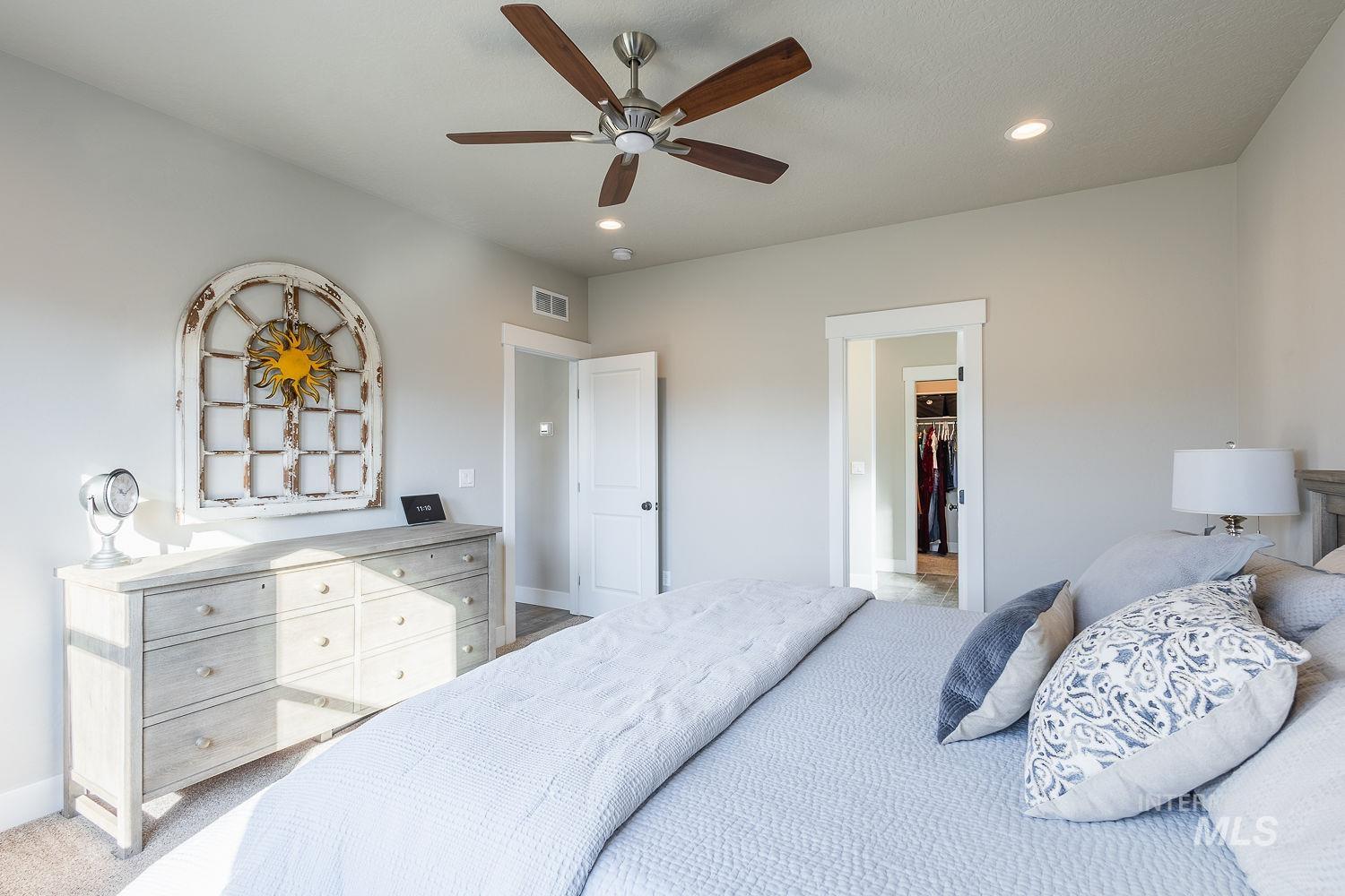 11065 White River St, Caldwell, Idaho 83605, 4 Bedrooms, 2.5 Bathrooms, Residential For Sale, Price $569,000,MLS 98966431