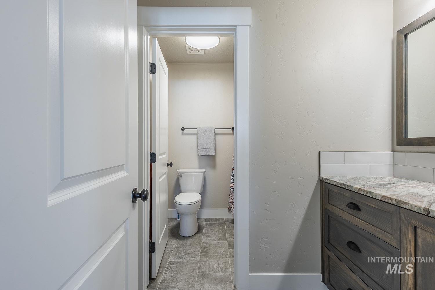 11065 White River St, Caldwell, Idaho 83605, 4 Bedrooms, 2.5 Bathrooms, Residential For Sale, Price $569,000,MLS 98966431