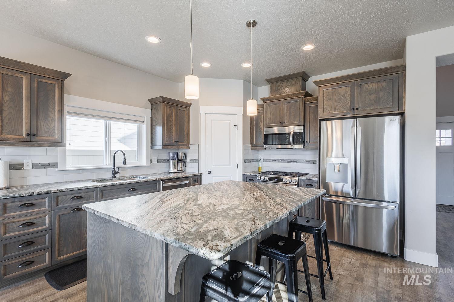 11065 White River St, Caldwell, Idaho 83605, 4 Bedrooms, 2.5 Bathrooms, Residential For Sale, Price $569,000,MLS 98966431