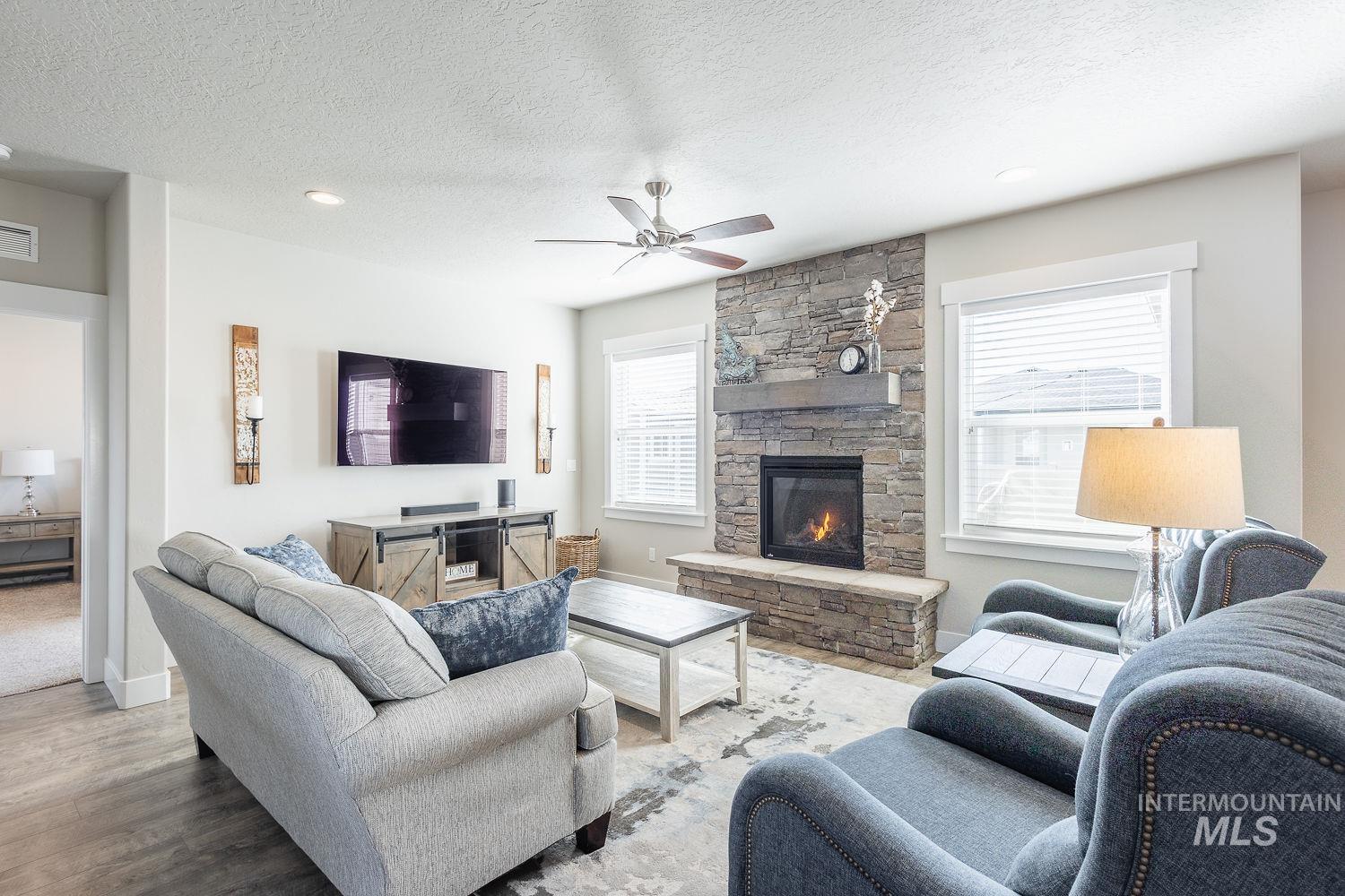 11065 White River St, Caldwell, Idaho 83605, 4 Bedrooms, 2.5 Bathrooms, Residential For Sale, Price $569,000,MLS 98966431