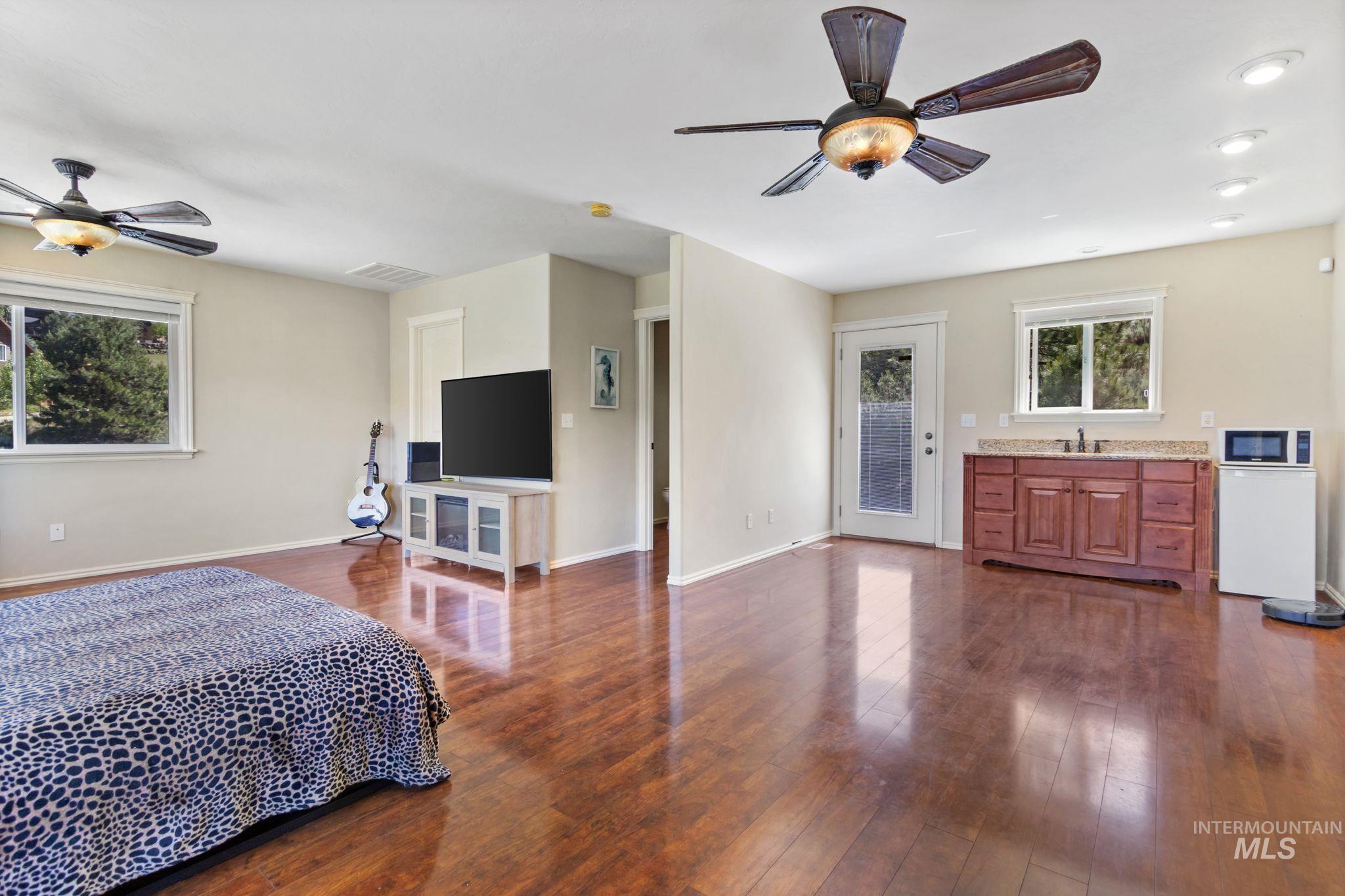 65 Peregrine Drive, Boise, Idaho 83716, 5 Bedrooms, 4 Bathrooms, Residential For Sale, Price $998,000,MLS 98966435