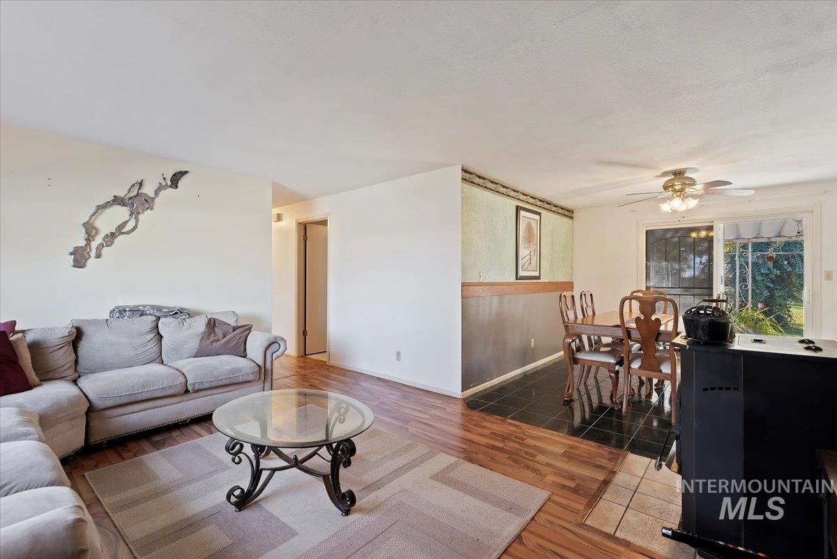 11327 W Gila, Kuna, Idaho 83634, 5 Bedrooms, 2.5 Bathrooms, Residential For Sale, Price $649,900, 98966436