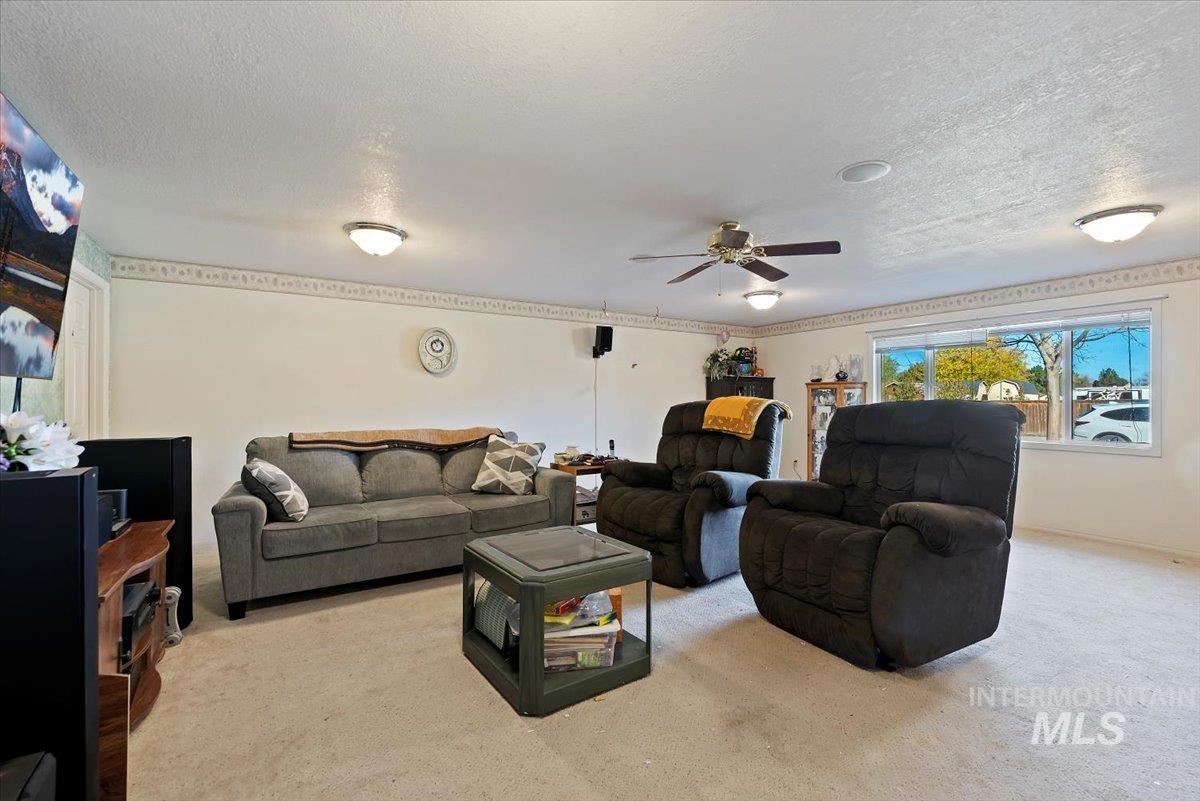 11327 W Gila, Kuna, Idaho 83634, 5 Bedrooms, 2.5 Bathrooms, Residential For Sale, Price $649,900, 98966436