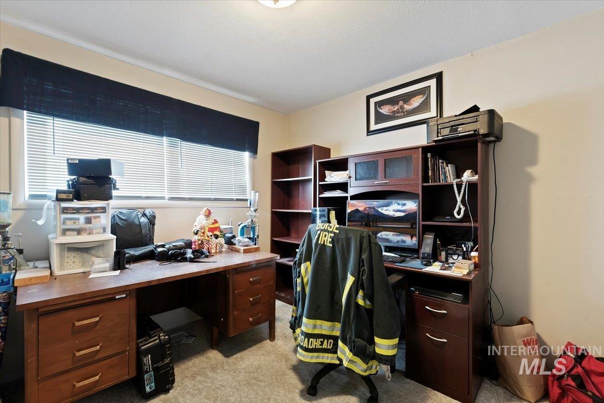 11327 W Gila, Kuna, Idaho 83634, 5 Bedrooms, 2.5 Bathrooms, Residential For Sale, Price $649,900, 98966436