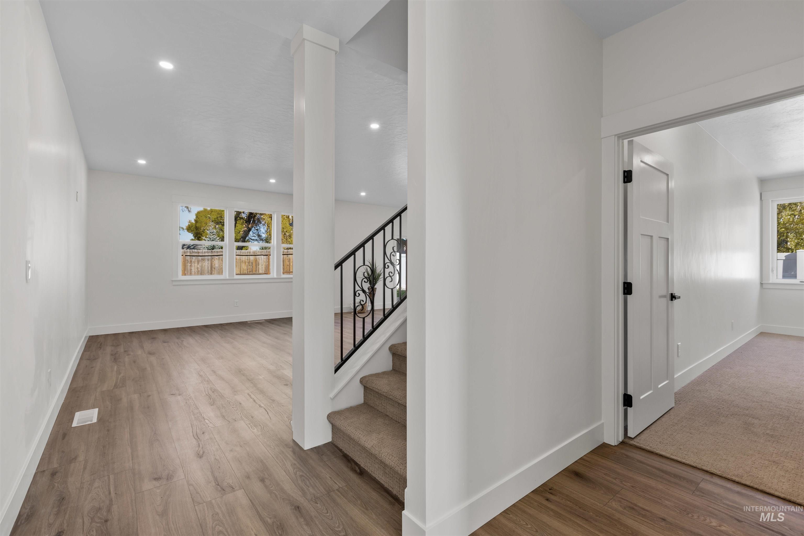 1409 Uvalde St, Caldwell, Idaho 83605, 4 Bedrooms, 2.5 Bathrooms, Residential For Sale, Price $495,000,MLS 98966448