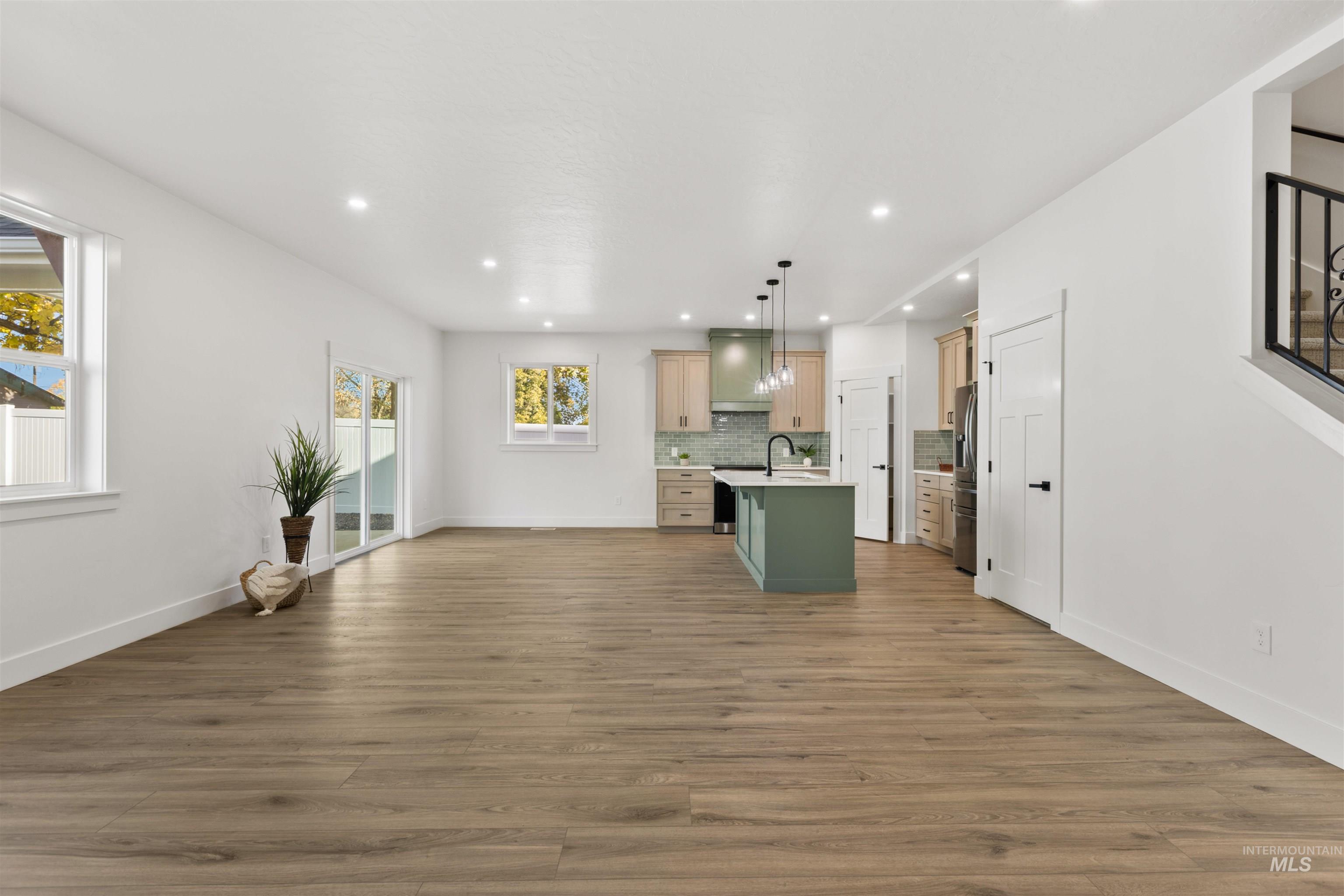 1409 Uvalde St, Caldwell, Idaho 83605, 4 Bedrooms, 2.5 Bathrooms, Residential For Sale, Price $495,000,MLS 98966448