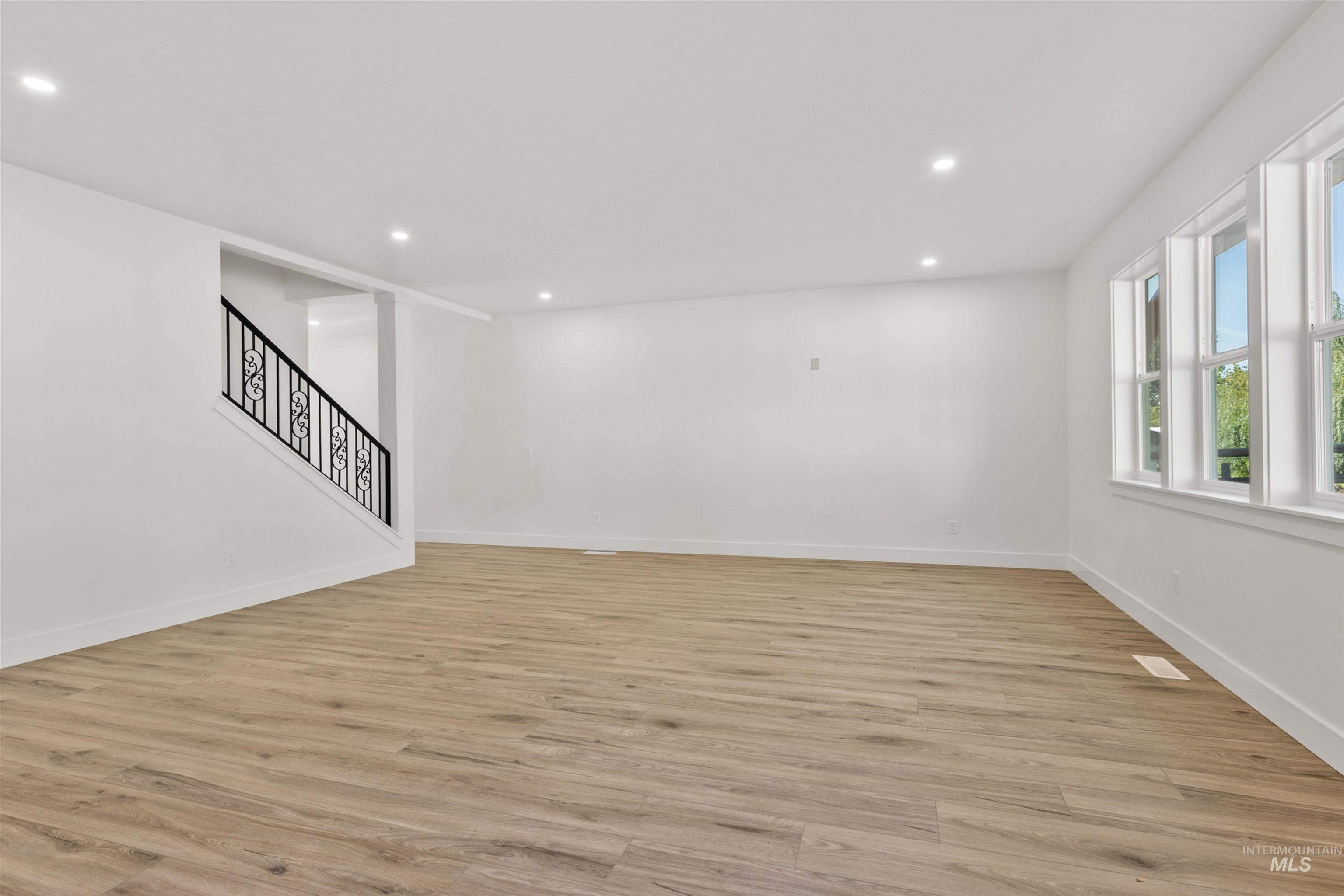 1409 Uvalde St, Caldwell, Idaho 83605, 4 Bedrooms, 2.5 Bathrooms, Residential For Sale, Price $495,000,MLS 98966448