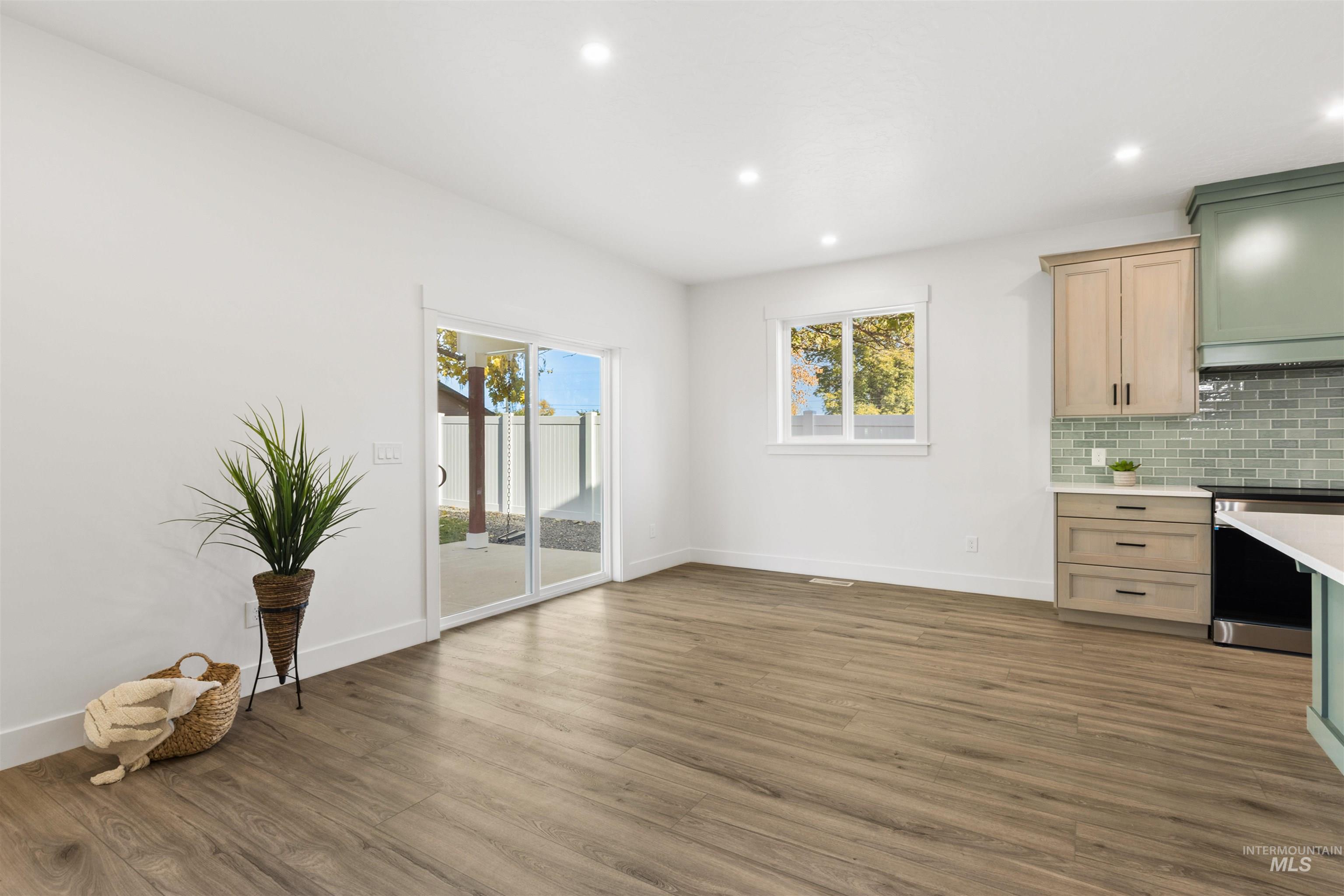 1409 Uvalde St, Caldwell, Idaho 83605, 4 Bedrooms, 2.5 Bathrooms, Residential For Sale, Price $495,000,MLS 98966448