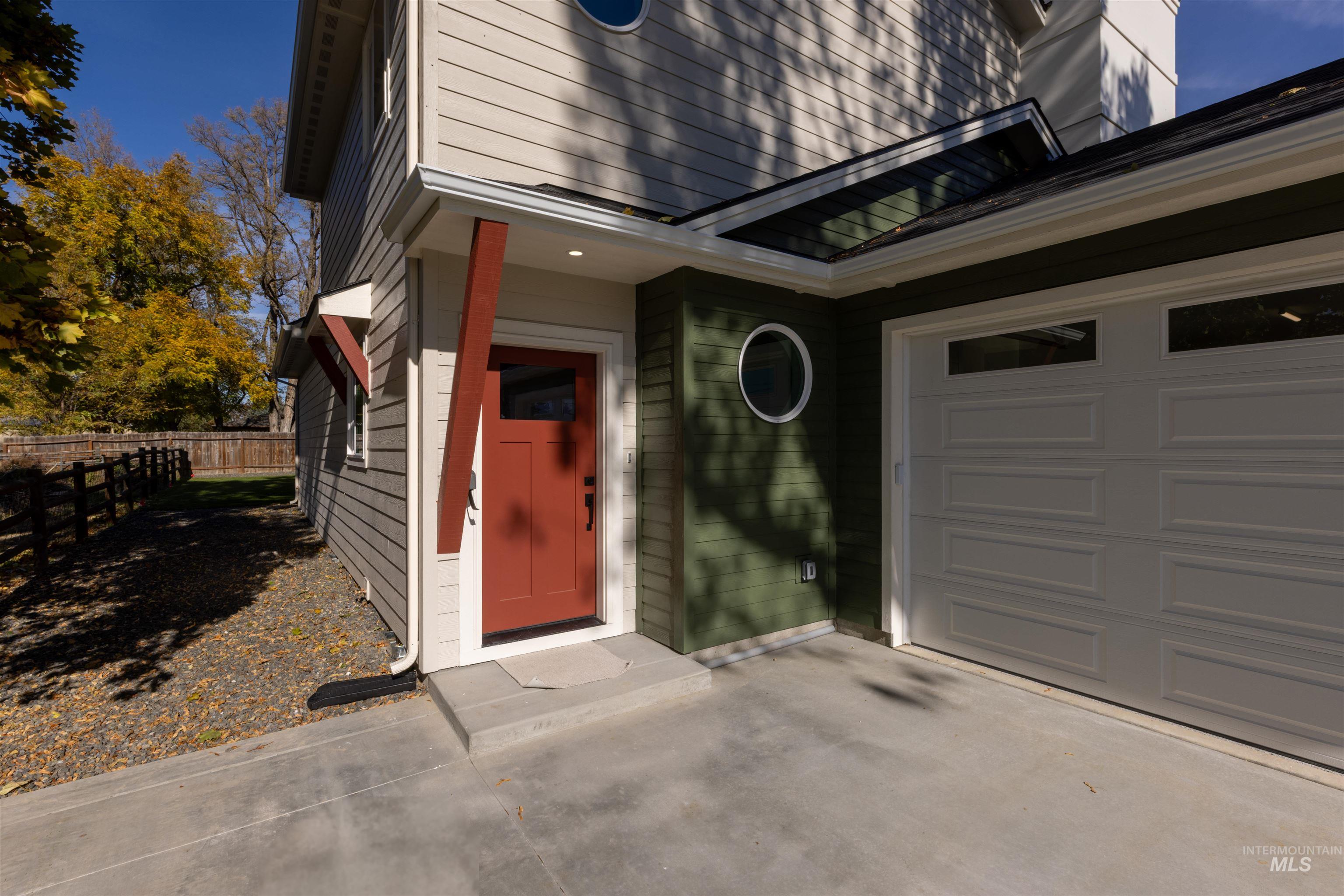 1409 Uvalde St, Caldwell, Idaho 83605, 4 Bedrooms, 2.5 Bathrooms, Residential For Sale, Price $495,000,MLS 98966448