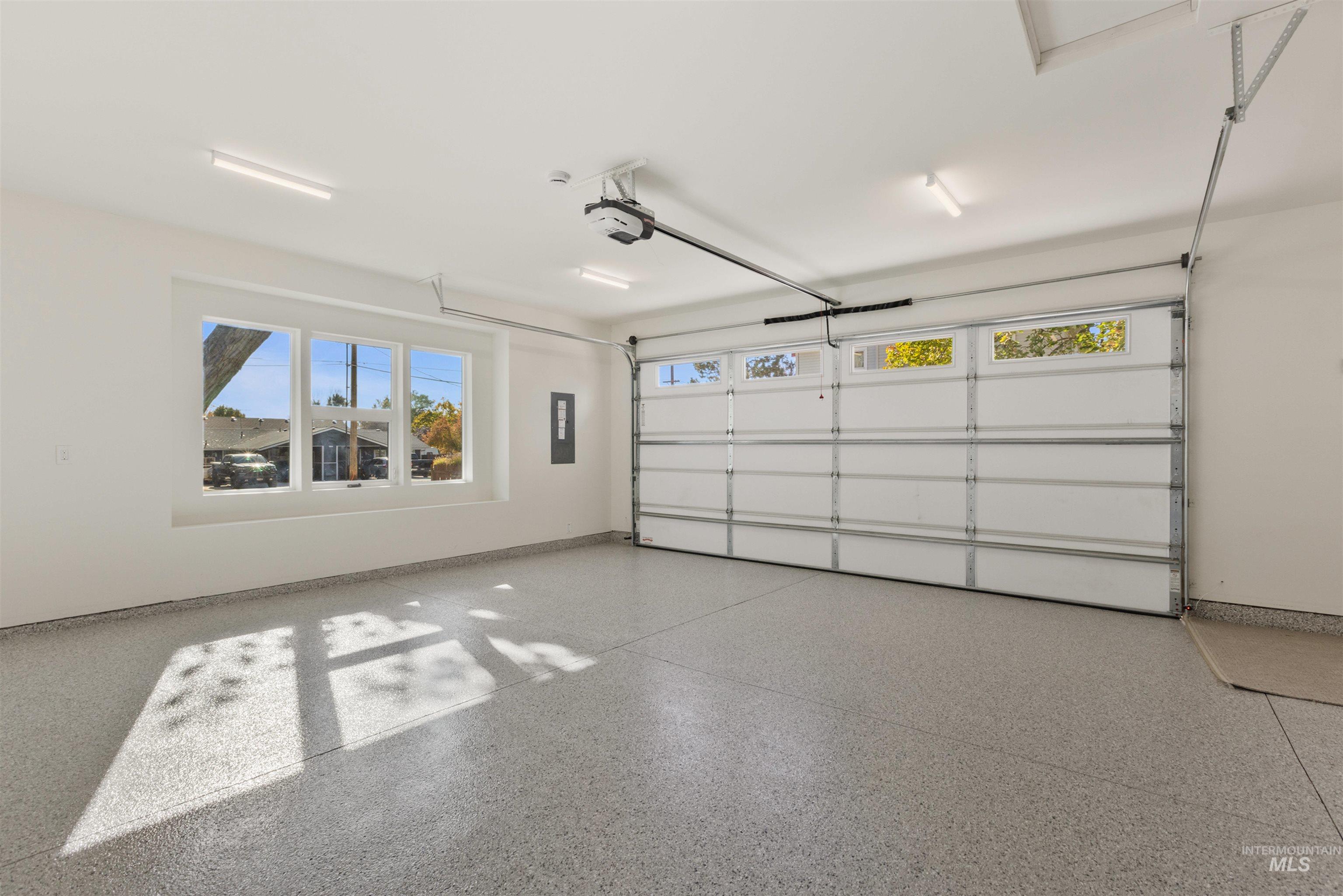 1409 Uvalde St, Caldwell, Idaho 83605, 4 Bedrooms, 2.5 Bathrooms, Residential For Sale, Price $495,000,MLS 98966448