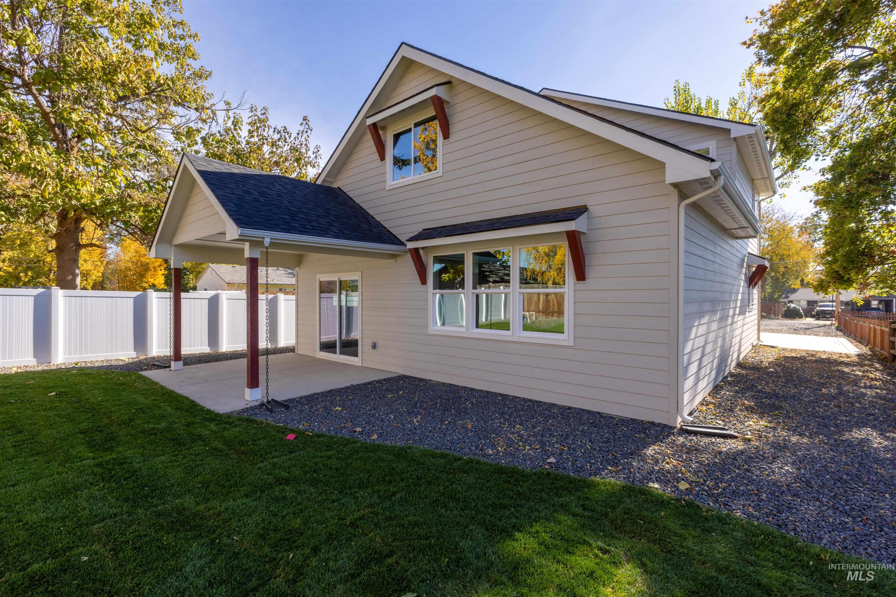 1409 Uvalde St, Caldwell, Idaho 83605, 4 Bedrooms, 2.5 Bathrooms, Residential For Sale, Price $495,000,MLS 98966448