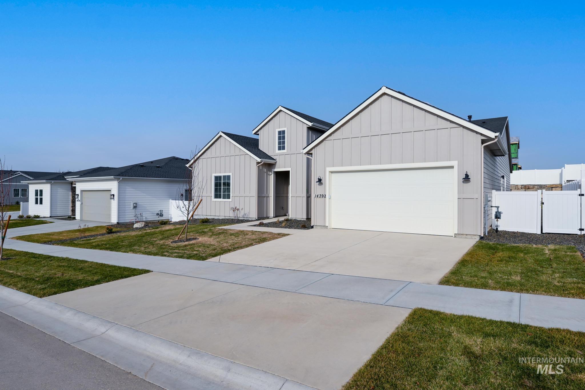 14702 Port Royal St, Caldwell, Idaho 83607, 4 Bedrooms, 3 Bathrooms, Residential For Sale, Price $619,000,MLS 98966454