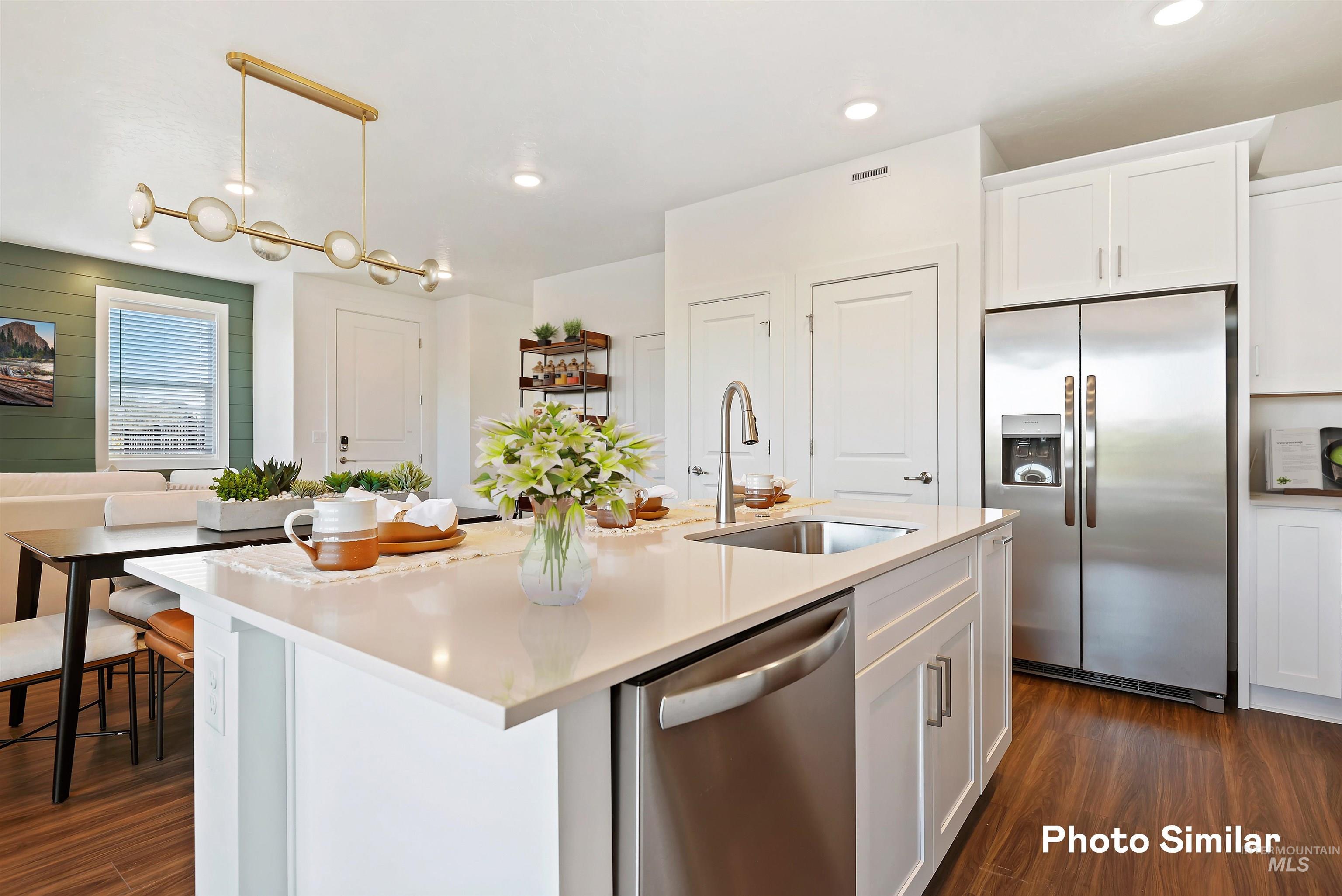 1869 N Big Star Ave, Eagle, Idaho 83616, 3 Bedrooms, 2.5 Bathrooms, Residential For Sale, Price $439,900,MLS 98966465