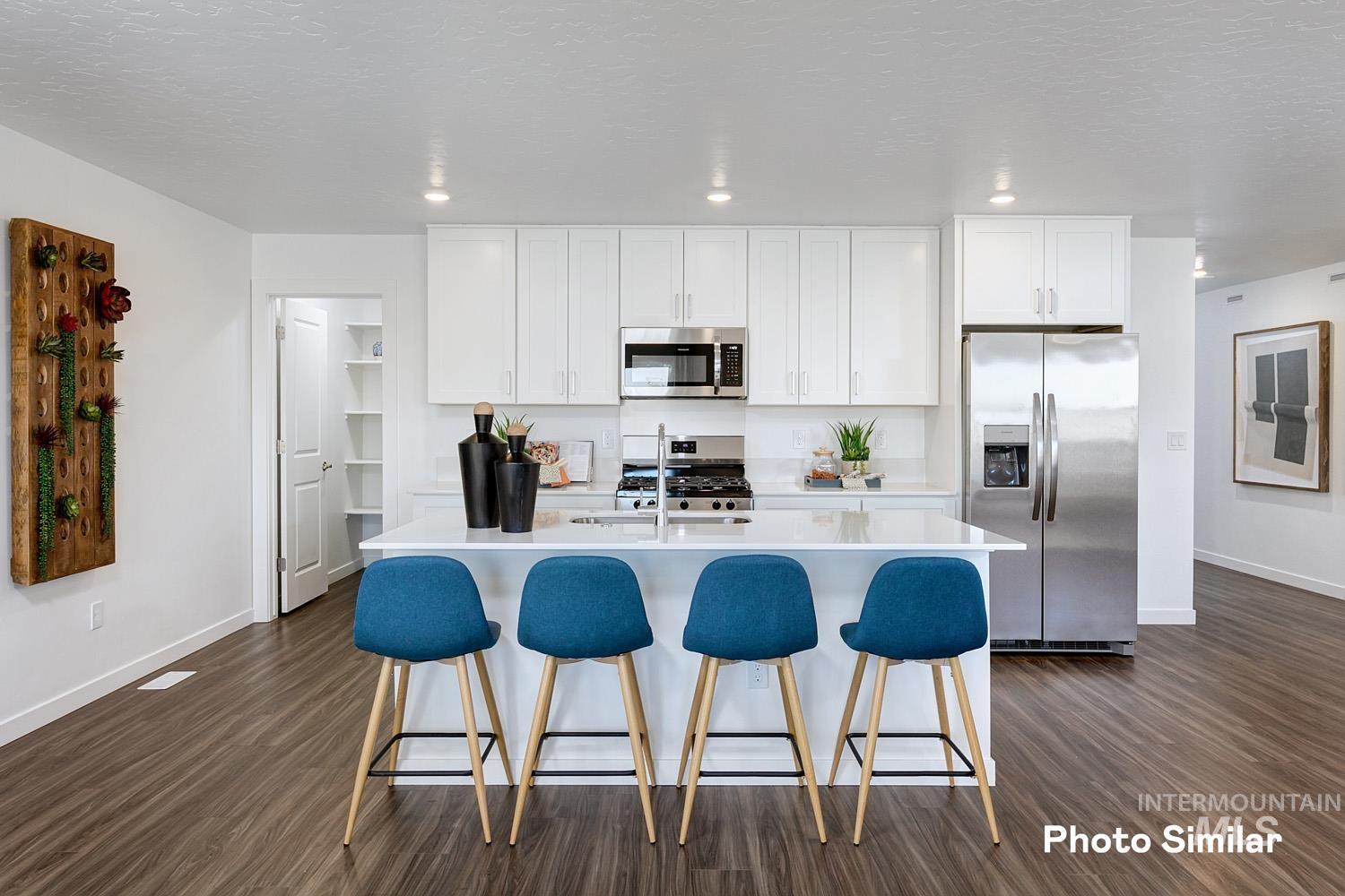 8576 E Love Ct, Nampa, Idaho 83687, 3 Bedrooms, 2 Bathrooms, Residential For Sale, Price $444,900,MLS 98966478