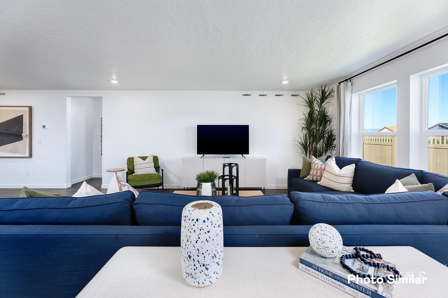 8576 E Love Ct, Nampa, Idaho 83687, 3 Bedrooms, 2 Bathrooms, Residential For Sale, Price $444,900,MLS 98966478