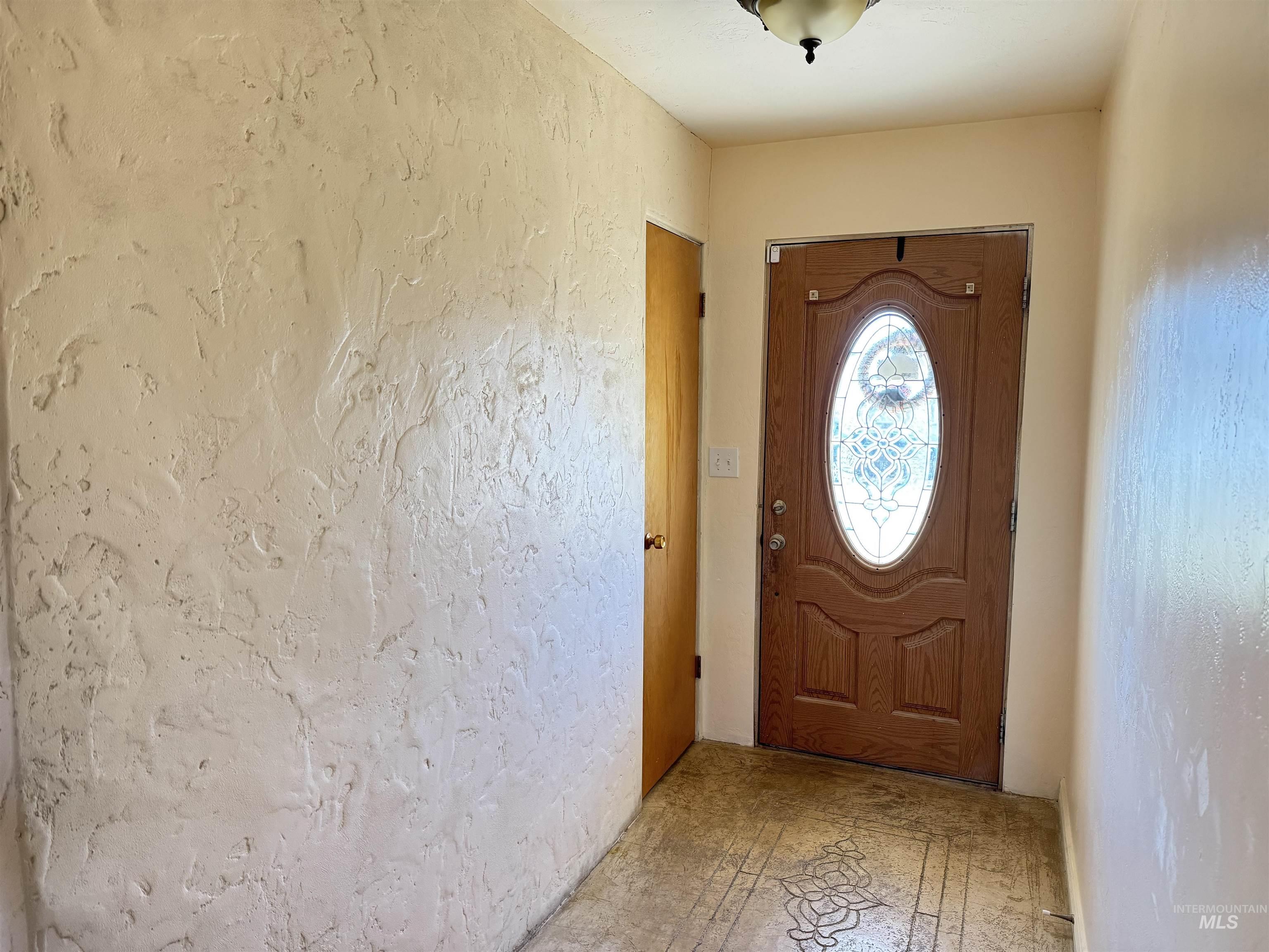 142 Blair Dr., Twin Falls, Idaho 83301, 5 Bedrooms, 3 Bathrooms, Residential For Sale, Price $354,000,MLS 98966492