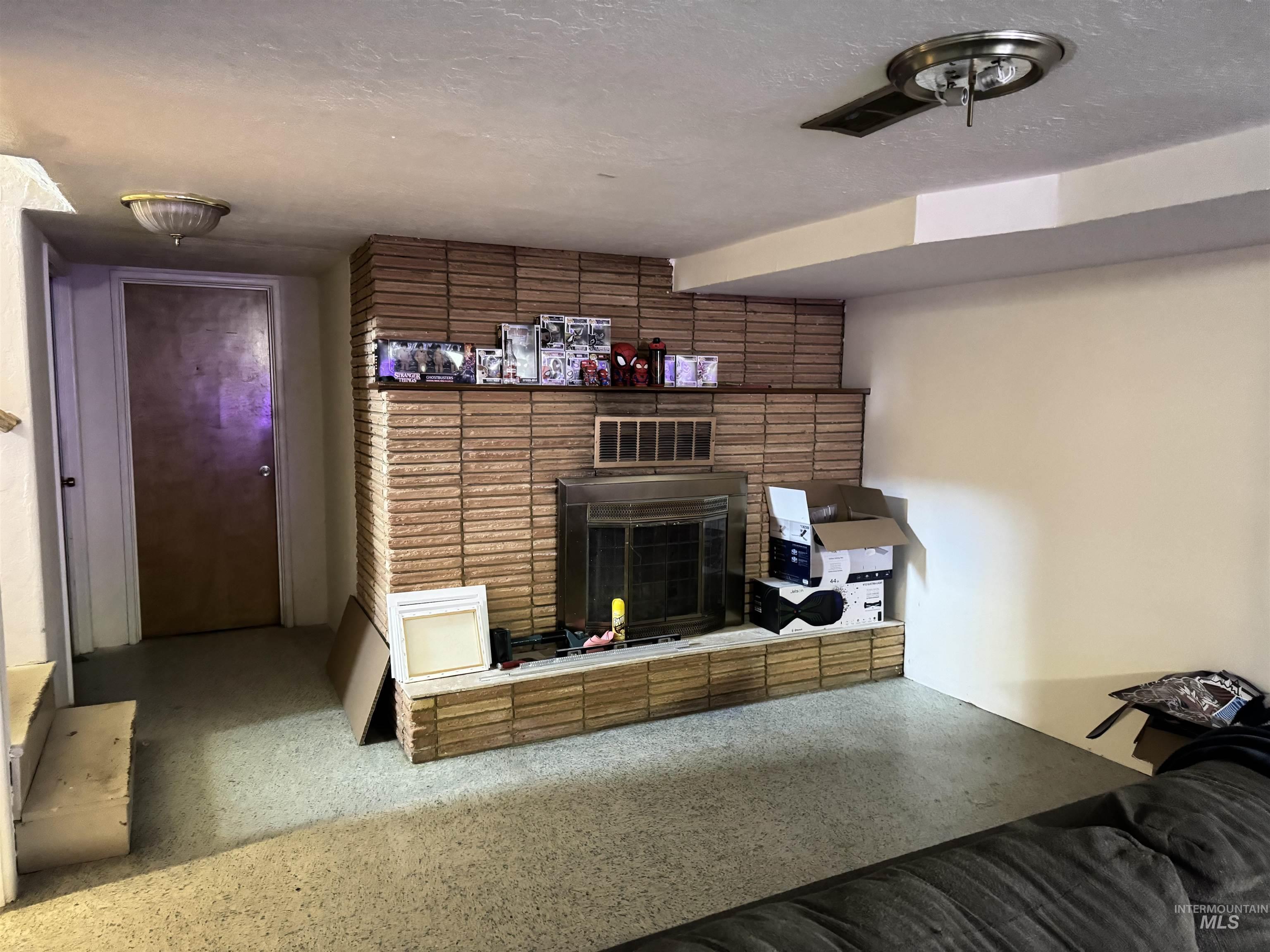 142 Blair Dr., Twin Falls, Idaho 83301, 5 Bedrooms, 3 Bathrooms, Residential For Sale, Price $354,000,MLS 98966492