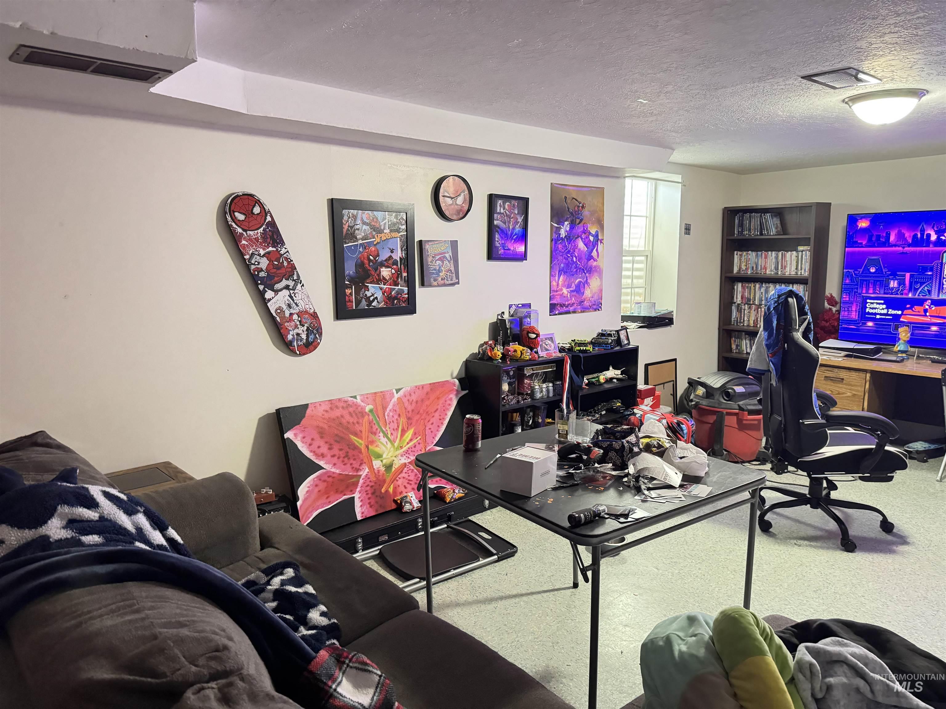 142 Blair Dr., Twin Falls, Idaho 83301, 5 Bedrooms, 3 Bathrooms, Residential For Sale, Price $354,000,MLS 98966492