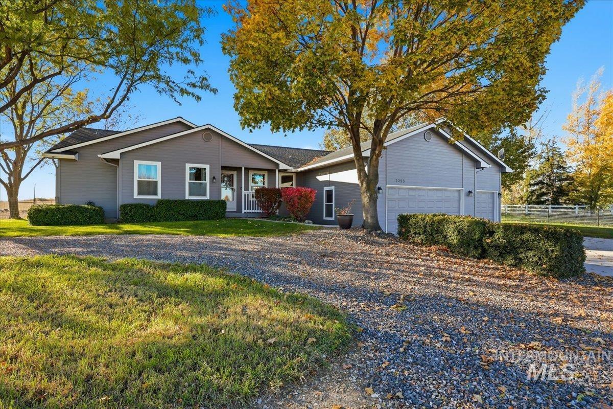 3293 W Twin View Ln, Meridian, Idaho 83642, 6 Bedrooms, 3 Bathrooms, Residential For Sale, Price $1,249,900,MLS 98966498