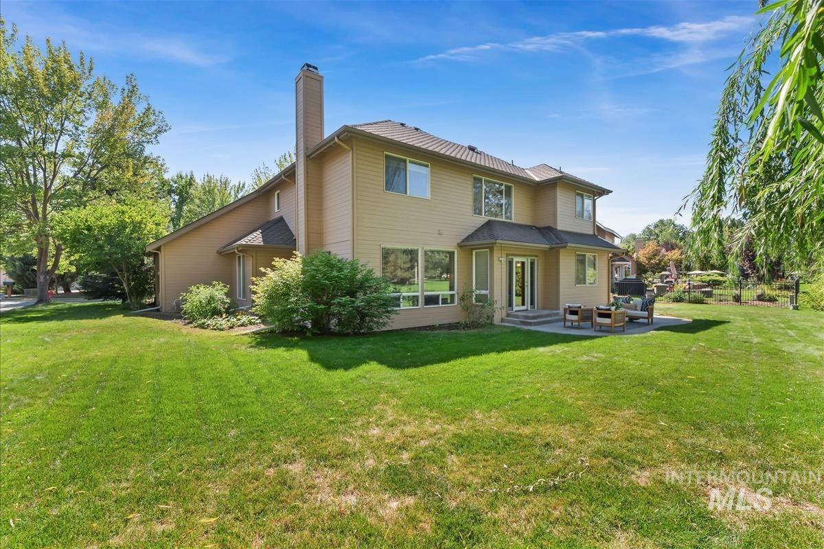 8504 W Pool Ct, Garden City, Idaho 83714, 3 Bedrooms, 2.5 Bathrooms, Residential For Sale, Price $765,000,MLS 98966508