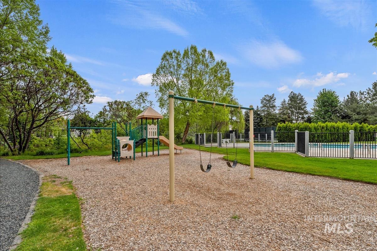 8504 W Pool Ct, Garden City, Idaho 83714, 3 Bedrooms, 2.5 Bathrooms, Residential For Sale, Price $765,000,MLS 98966508