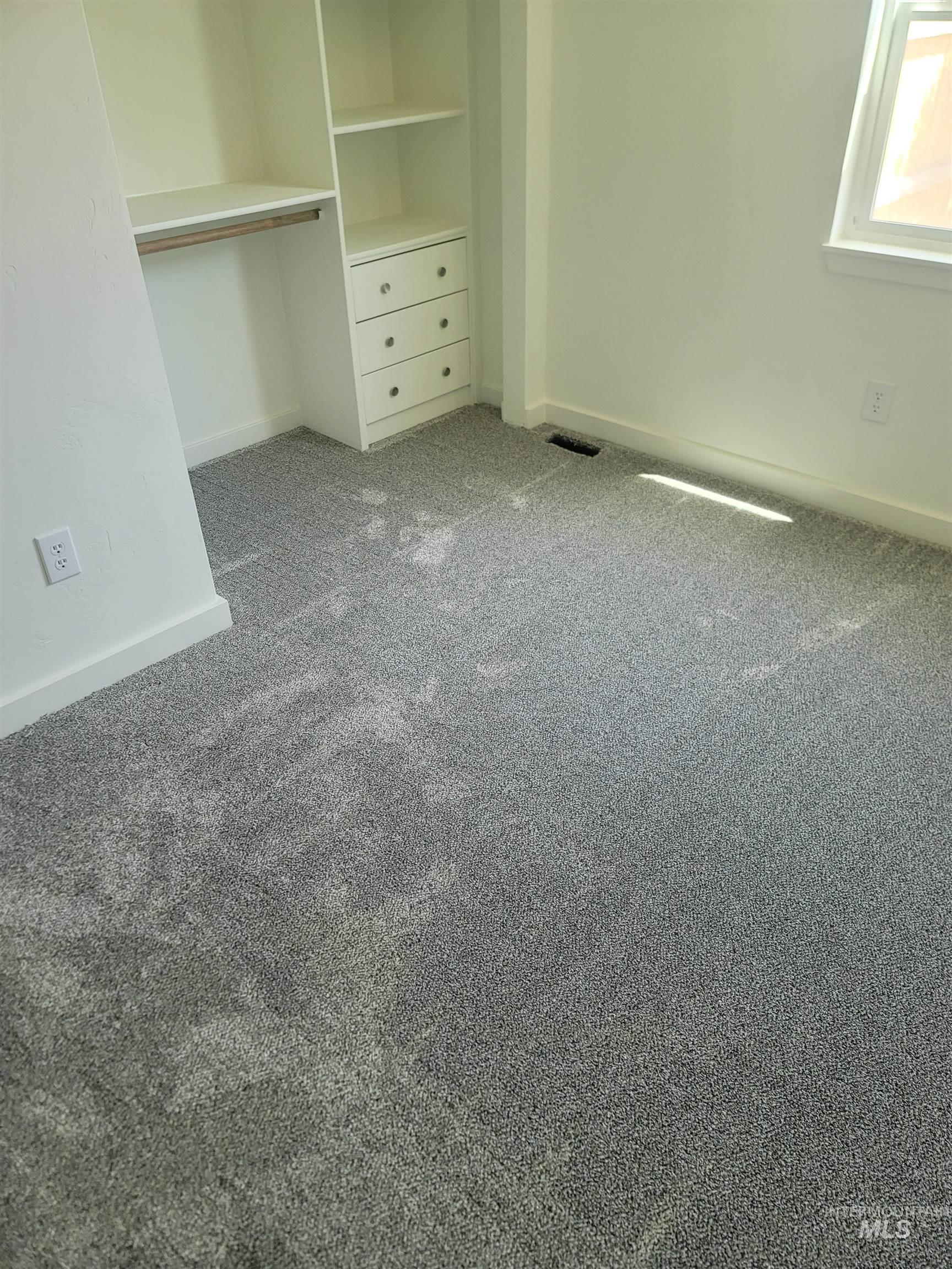 939 Craven Ave, Buhl, Idaho 83316, 4 Bedrooms, 2 Bathrooms, Residential For Sale, Price $342,000,MLS 98966513