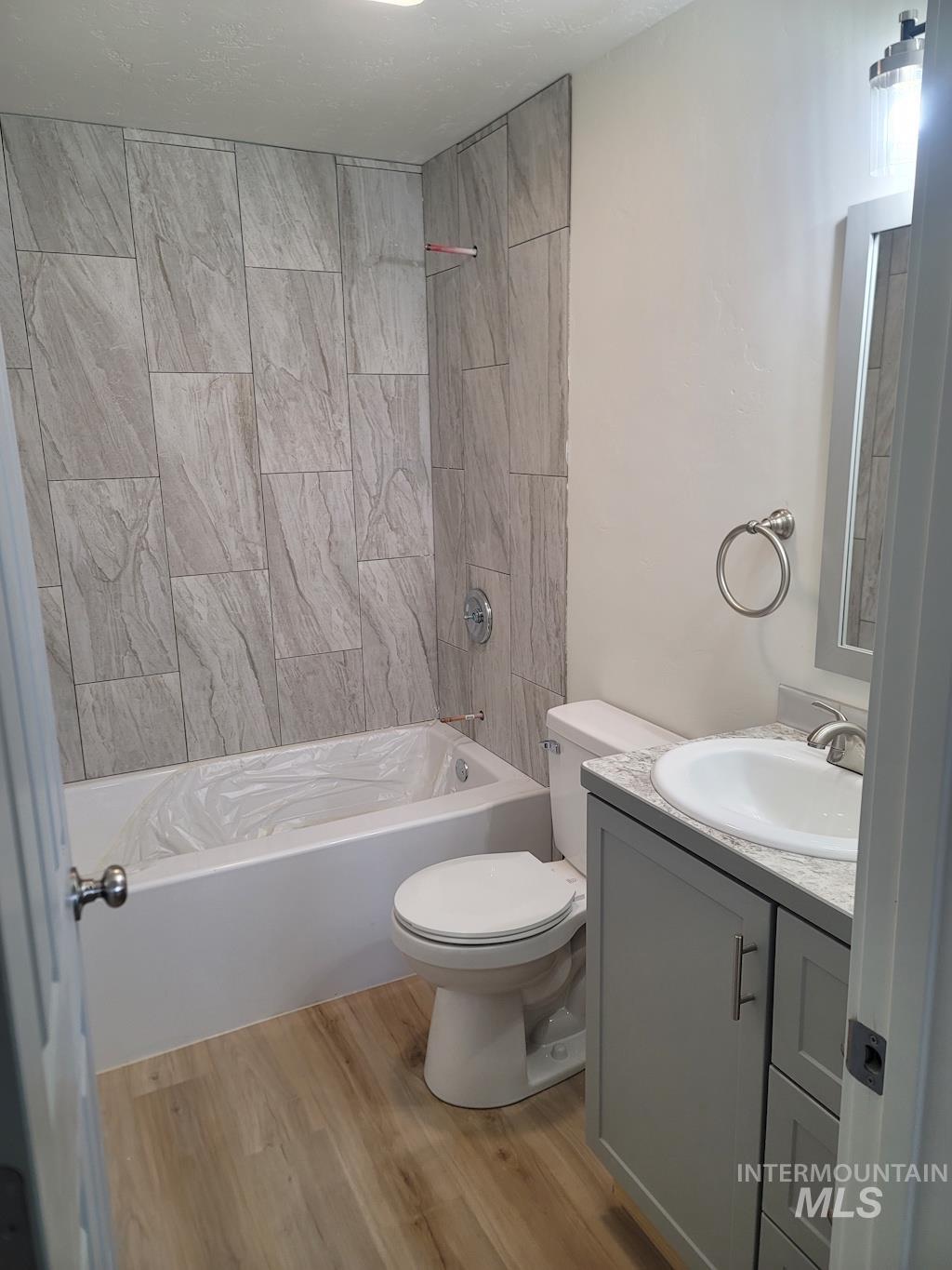 939 Craven Ave, Buhl, Idaho 83316, 4 Bedrooms, 2 Bathrooms, Residential For Sale, Price $342,000,MLS 98966513