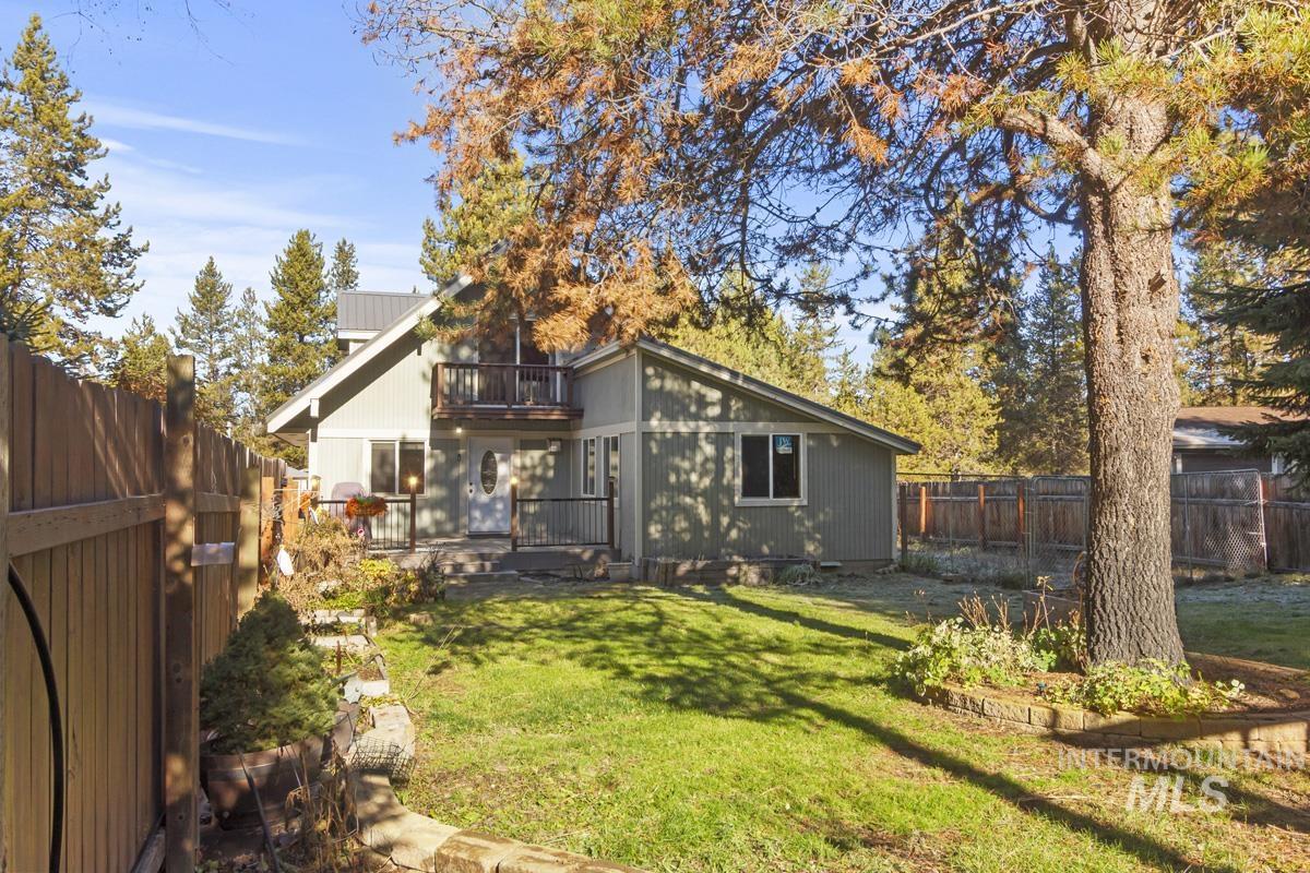 31 Miners Court, Cascade, Idaho 83611, 3 Bedrooms, 2 Bathrooms, Residential For Sale, Price $750,000, 98966516