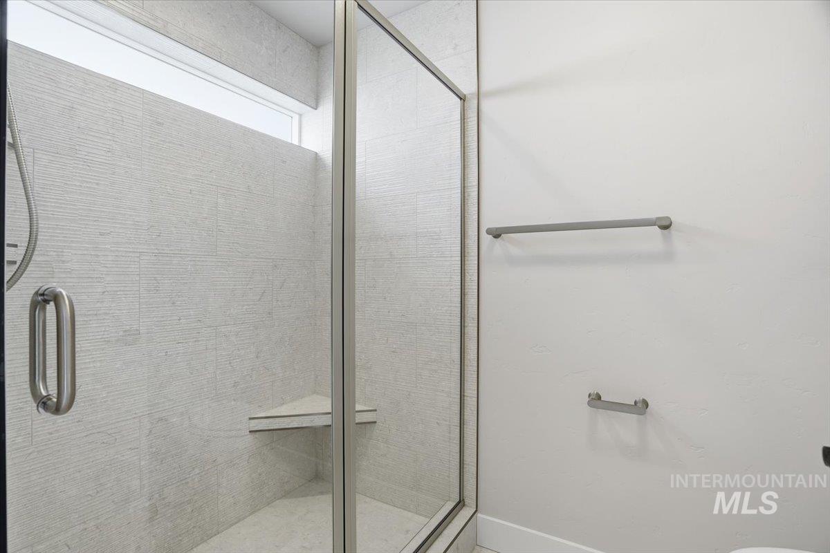 6085 S Hope Ave, Meridian, Idaho 83642, 3 Bedrooms, 2.5 Bathrooms, Residential For Sale, Price $539,900,MLS 98966524