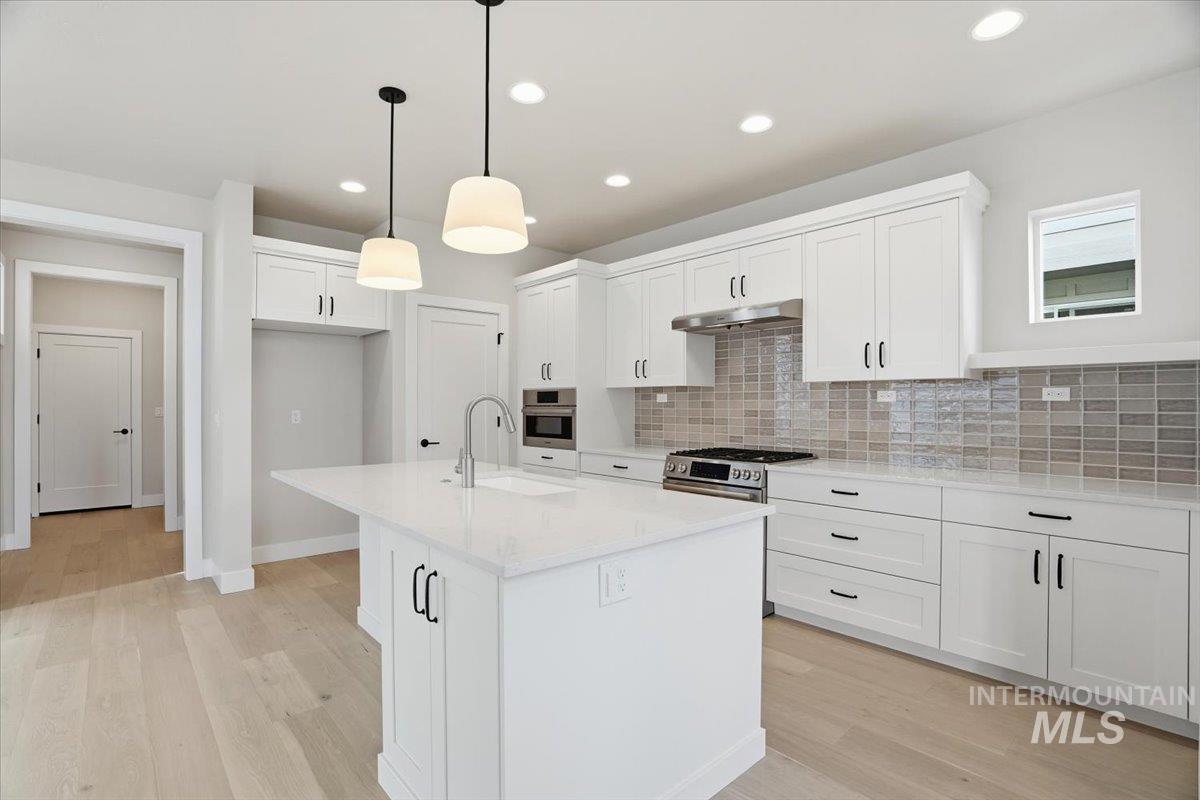 6085 S Hope Ave, Meridian, Idaho 83642, 3 Bedrooms, 2.5 Bathrooms, Residential For Sale, Price $539,900,MLS 98966524