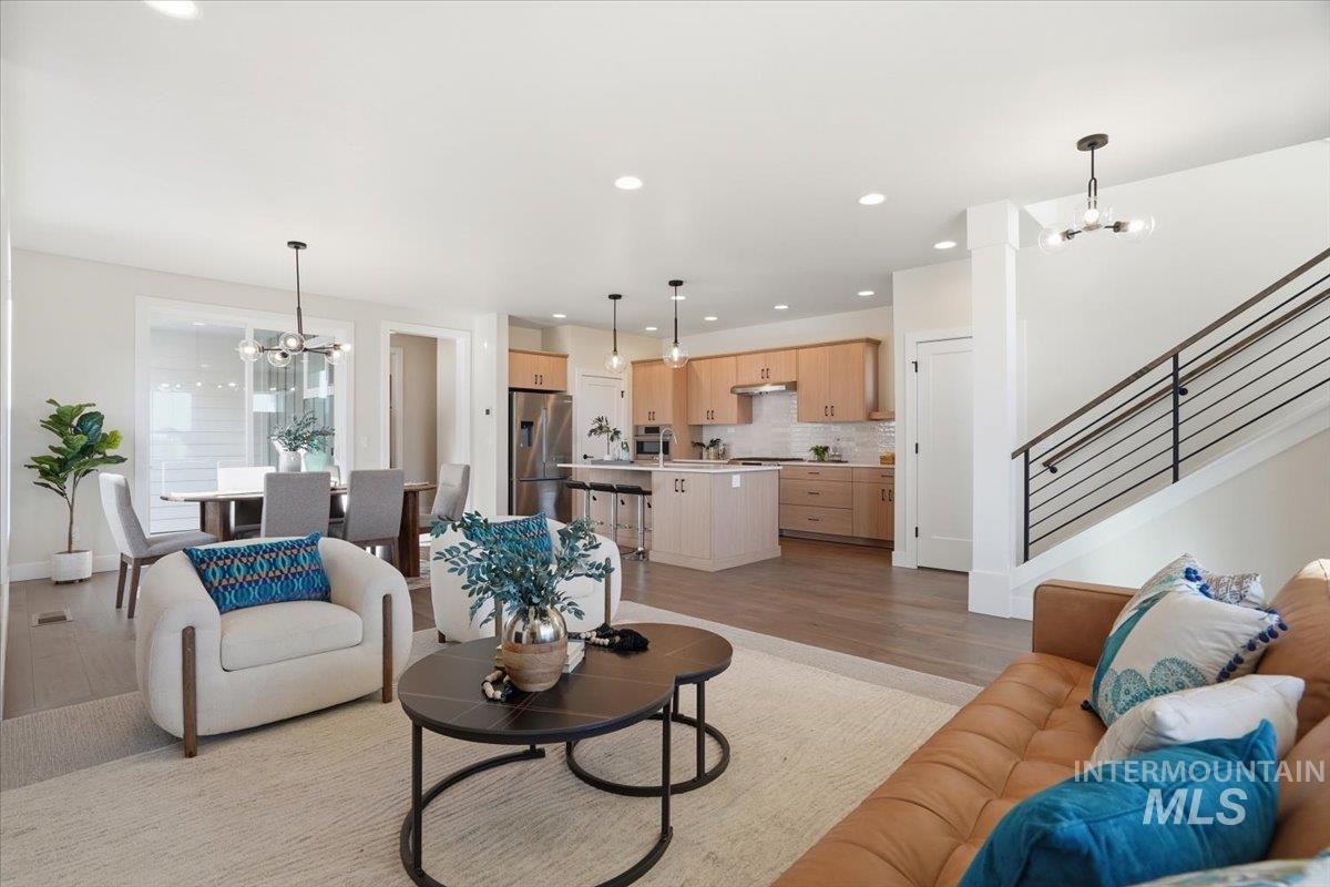 6075 S Aspiration Ave, Meridian, Idaho 83642, 3 Bedrooms, 2.5 Bathrooms, Residential For Sale, Price $524,900,MLS 98966546