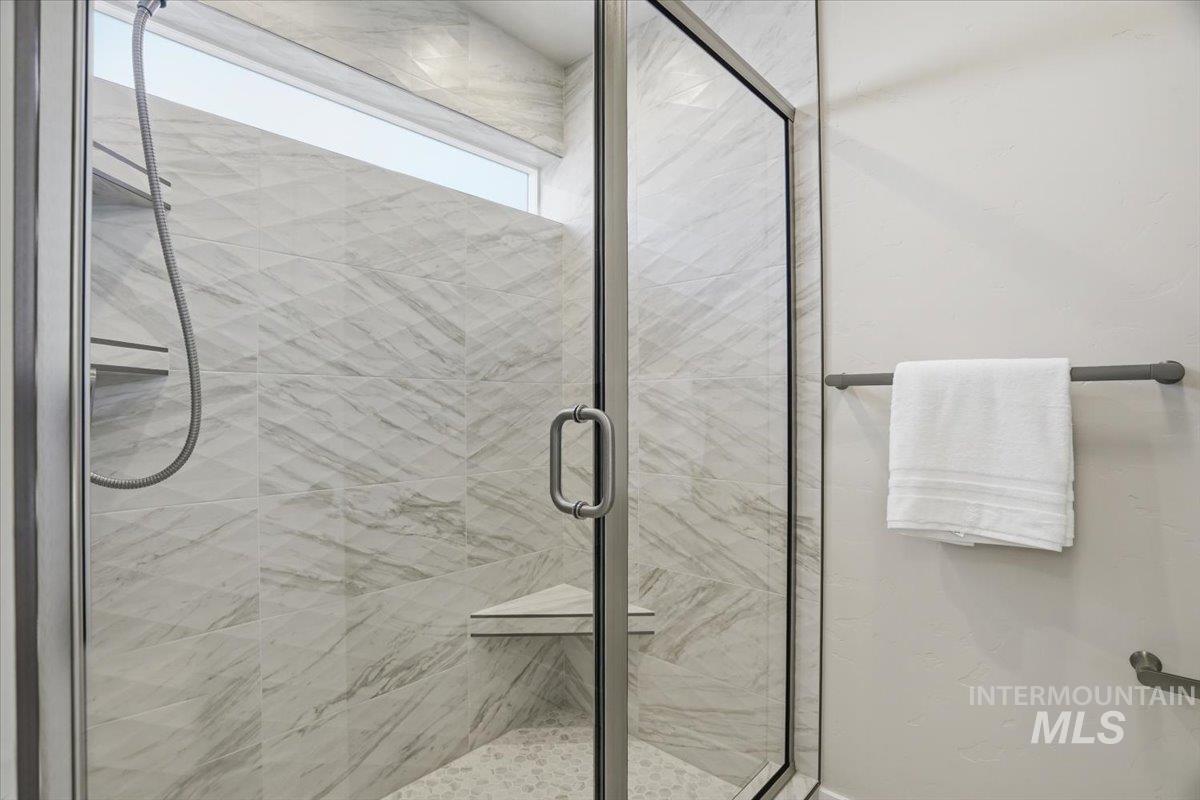 6075 S Aspiration Ave, Meridian, Idaho 83642, 3 Bedrooms, 2.5 Bathrooms, Residential For Sale, Price $524,900,MLS 98966546