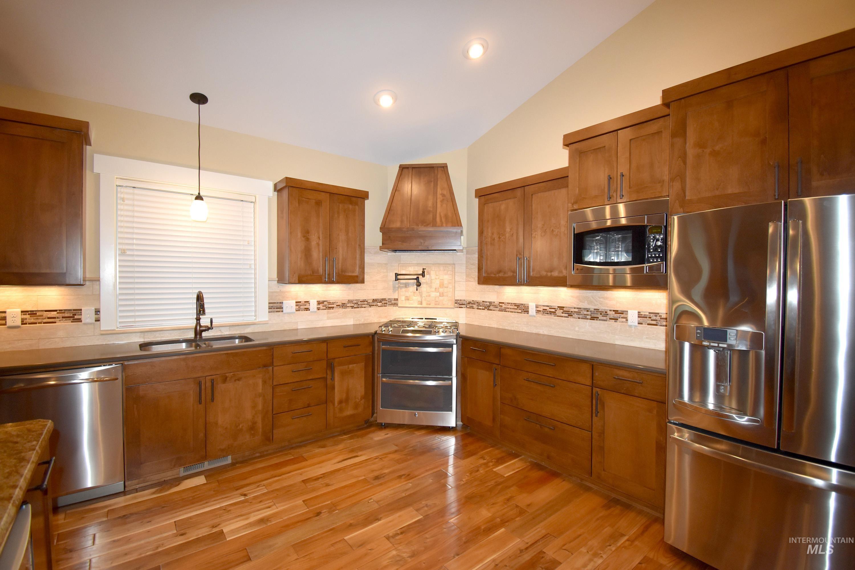 2212 Wheatlands Avenue, Lewiston, Idaho 83501, 4 Bedrooms, 3 Bathrooms, Residential For Sale, Price $825,000,MLS 98966554